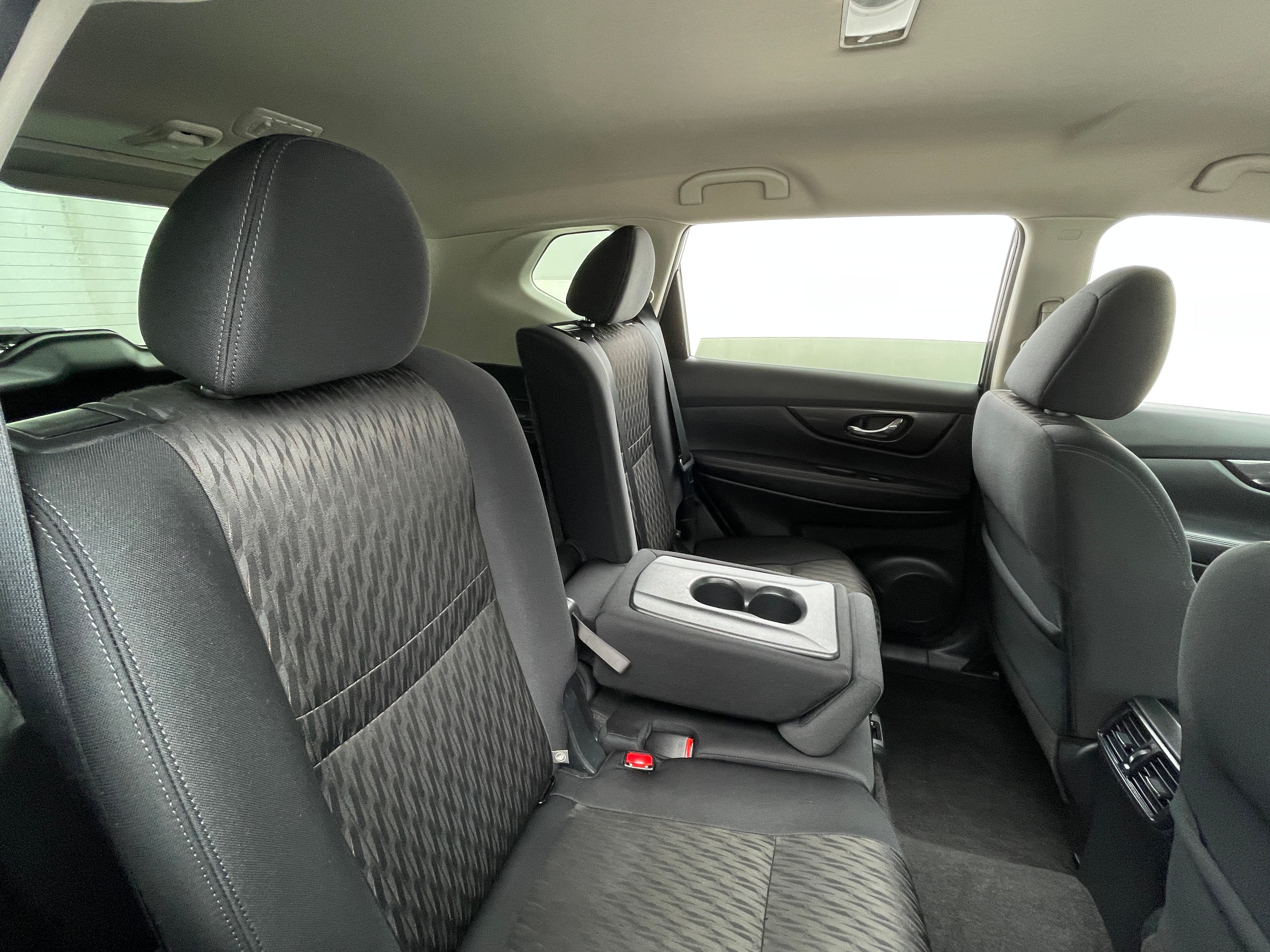 Thumbnail: 2019 Nissan Rogue - 6