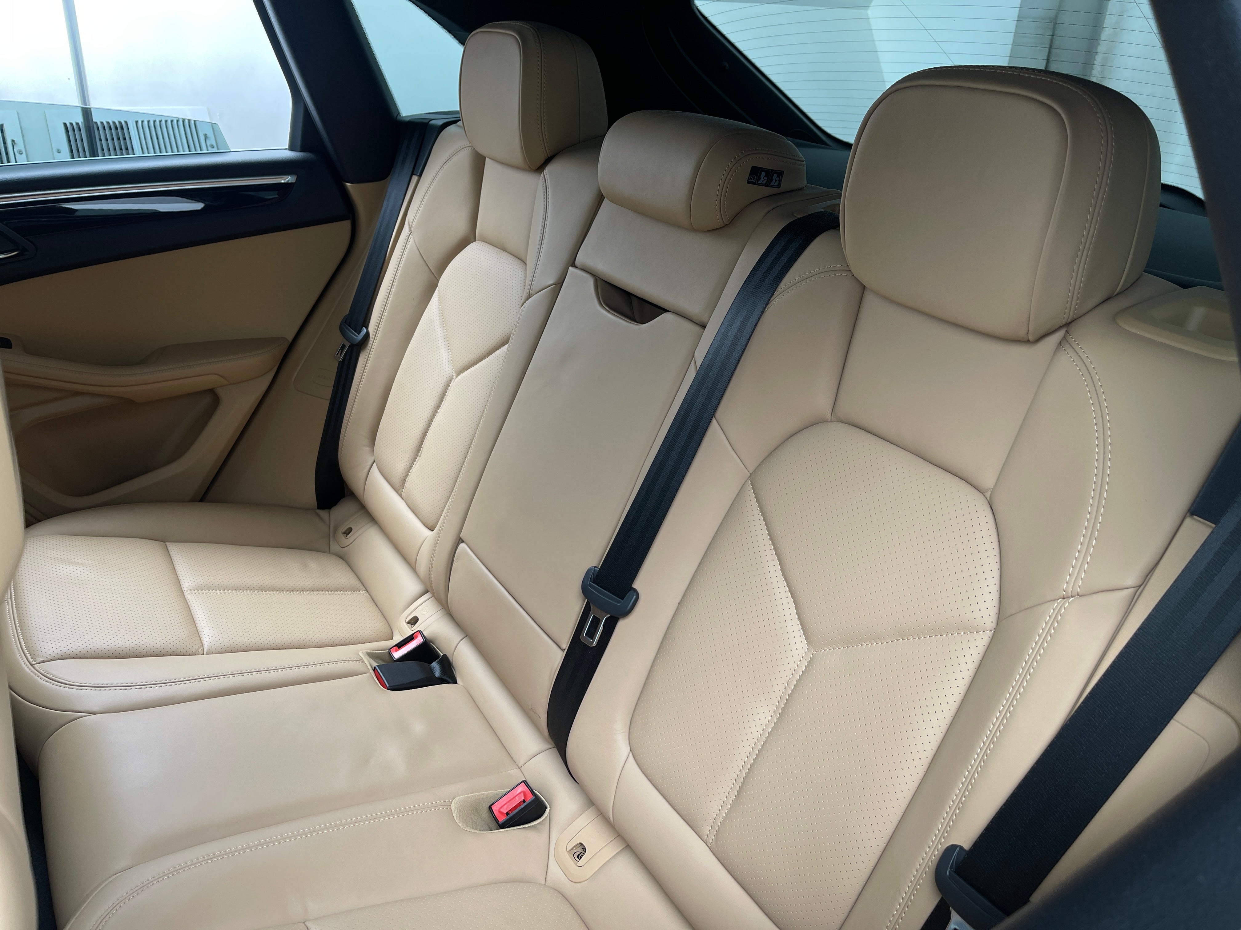 Thumbnail: 2018 Porsche Macan - 5