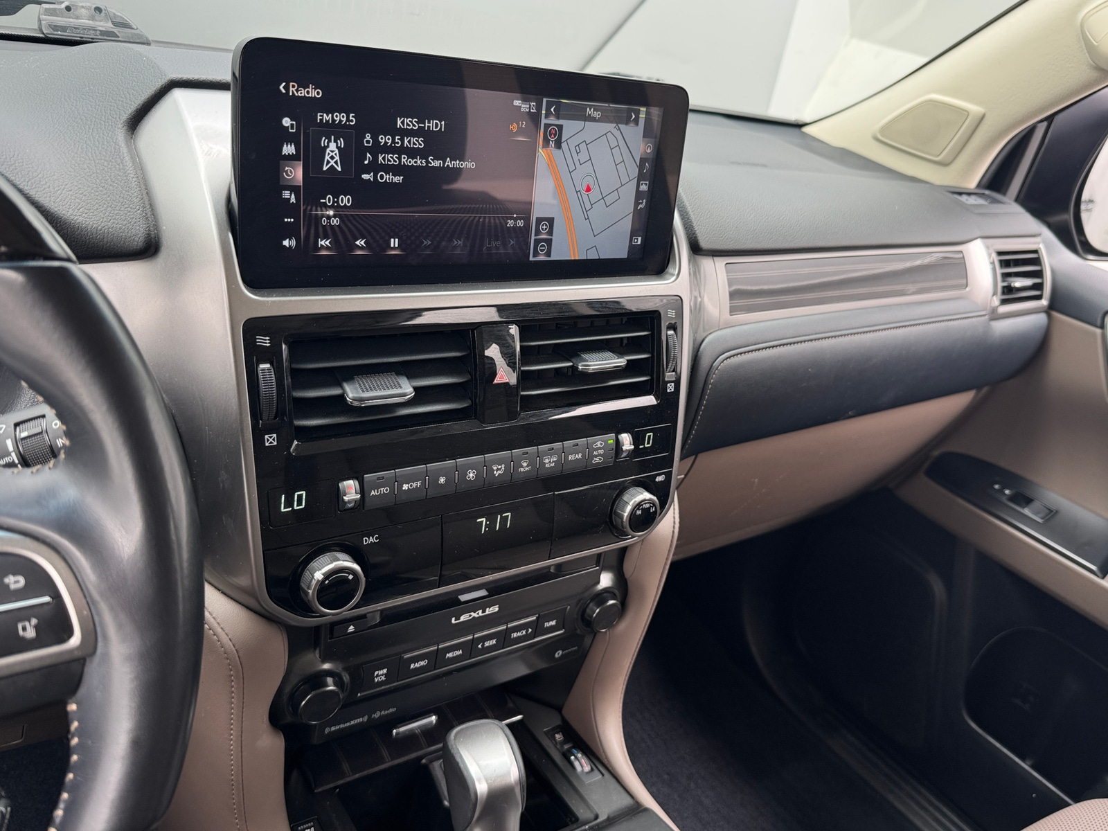 Thumbnail: 2023 Lexus GX - 3