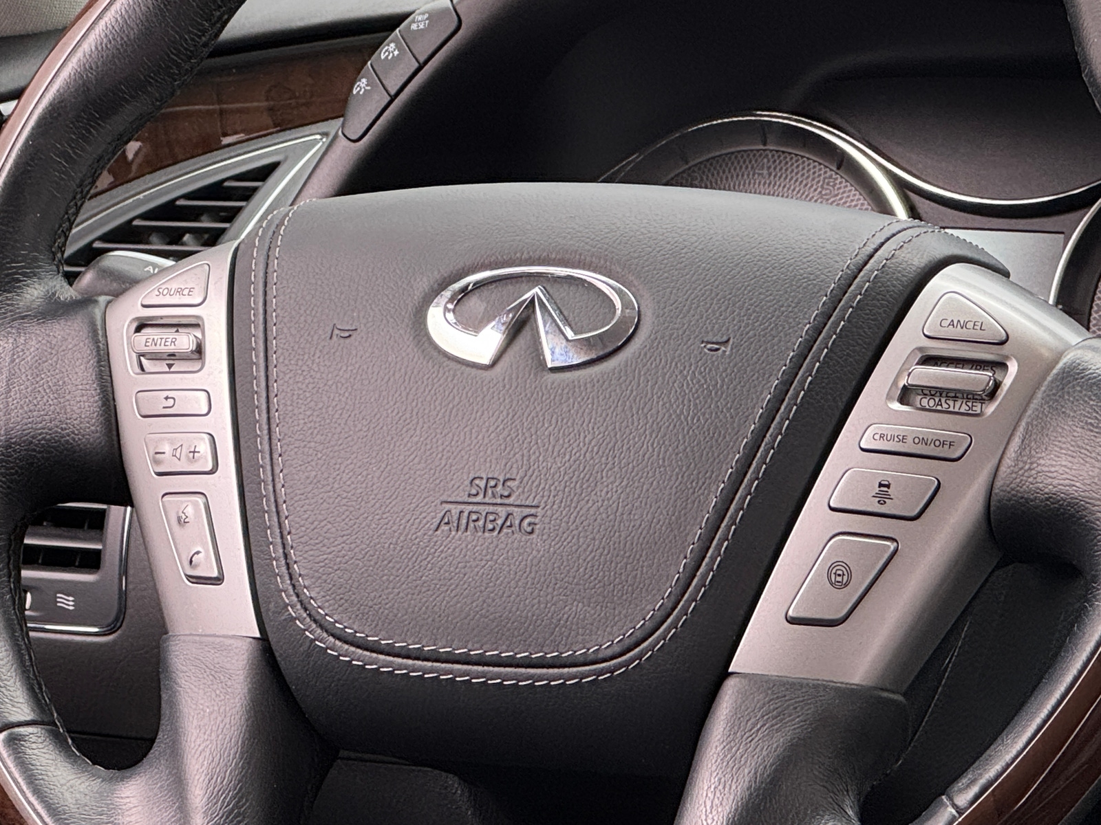 Thumbnail: 2019 INFINITI QX80 - 4