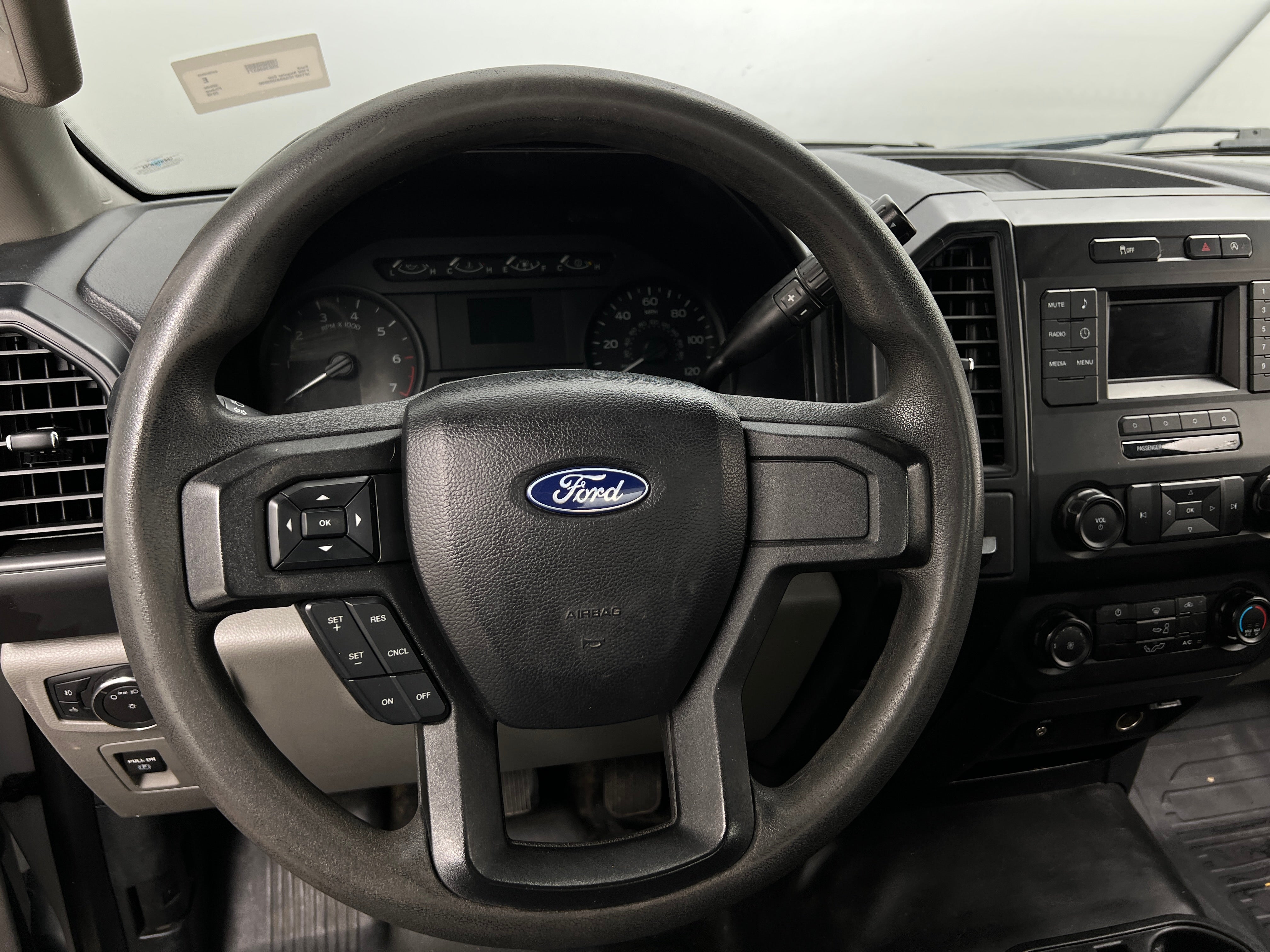 Thumbnail: 2019 Ford Econoline - 5