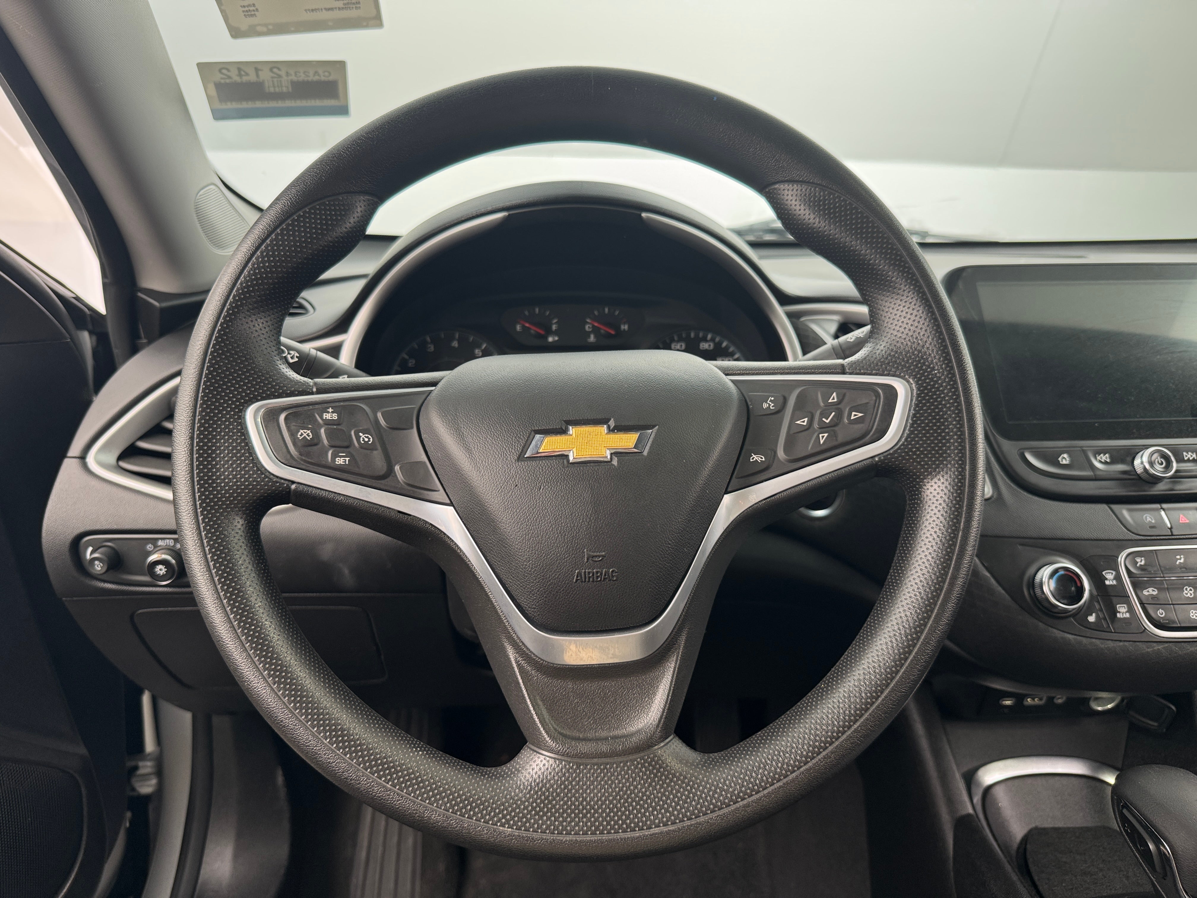Thumbnail: 2022 Chevrolet Malibu - 5