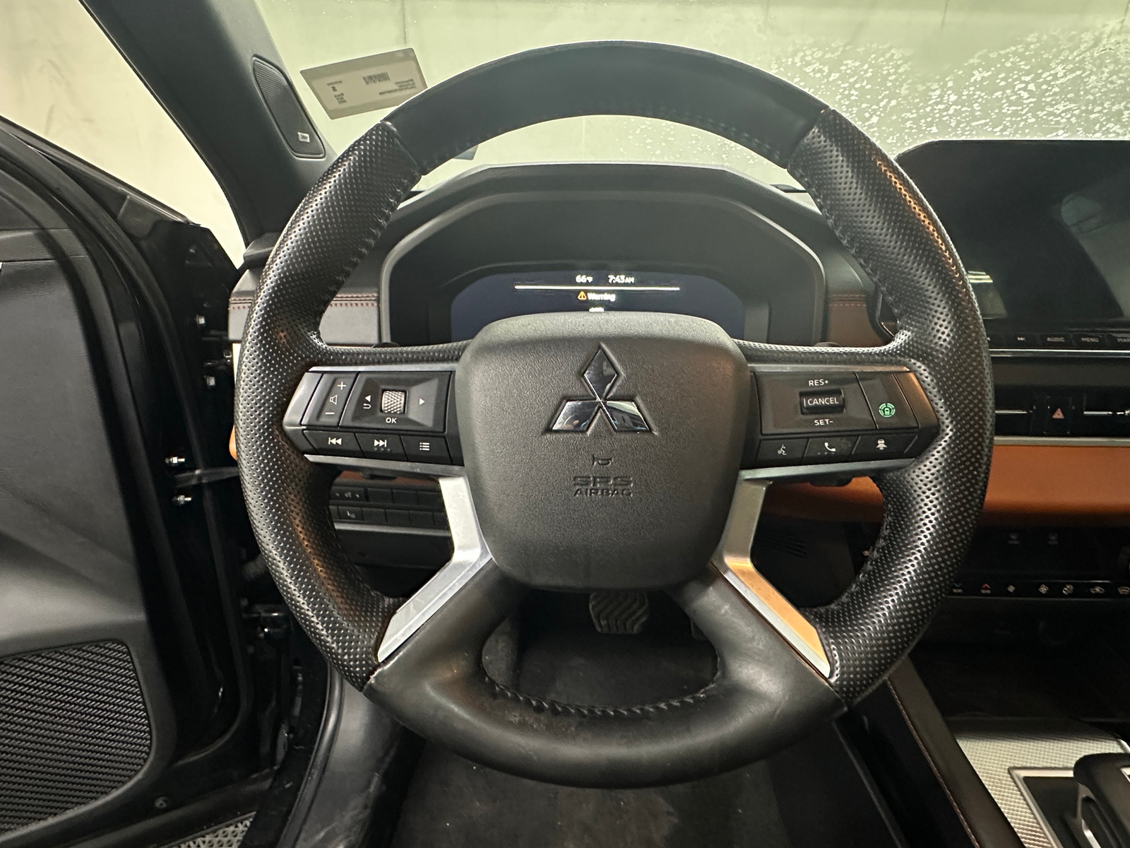 Thumbnail: 2022 Mitsubishi Outlander - 4