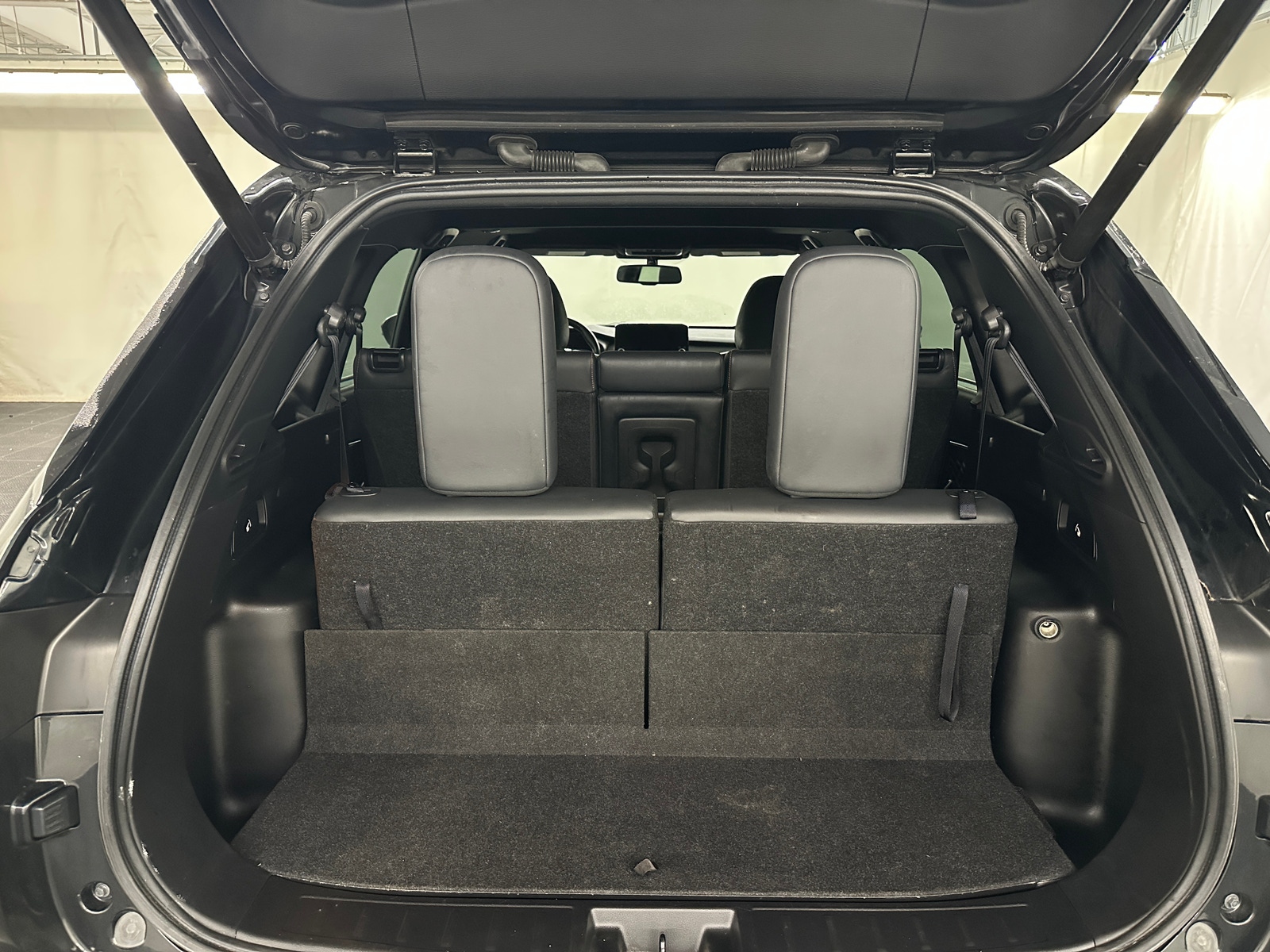 Thumbnail: 2022 Mitsubishi Outlander - 6