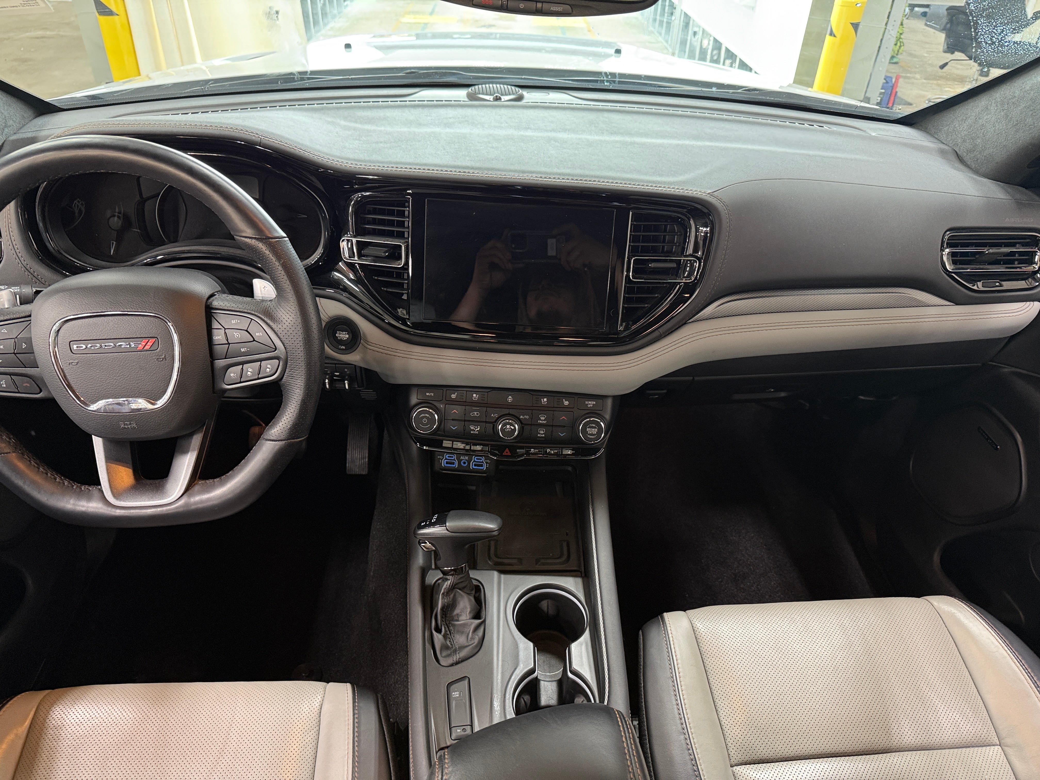 Thumbnail: 2022 Dodge Durango - 2