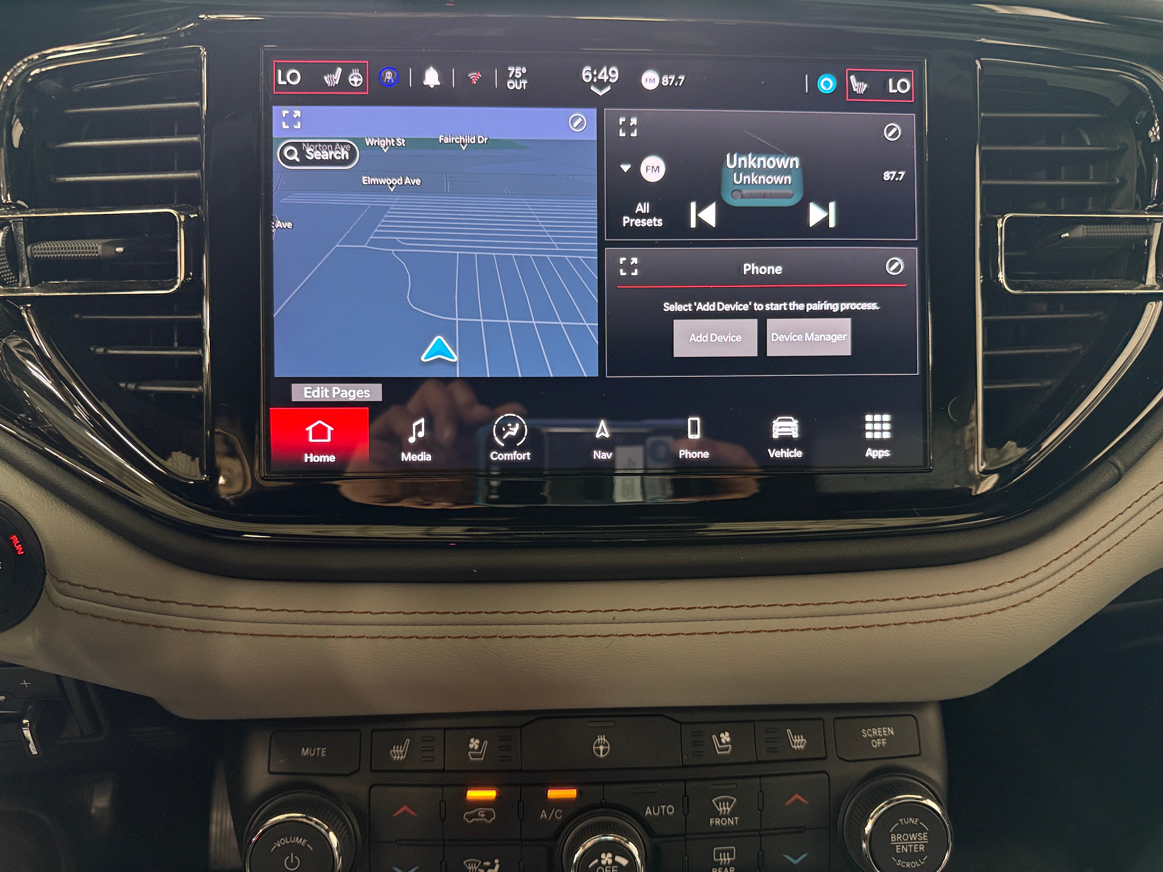 Thumbnail: 2022 Dodge Durango - 3