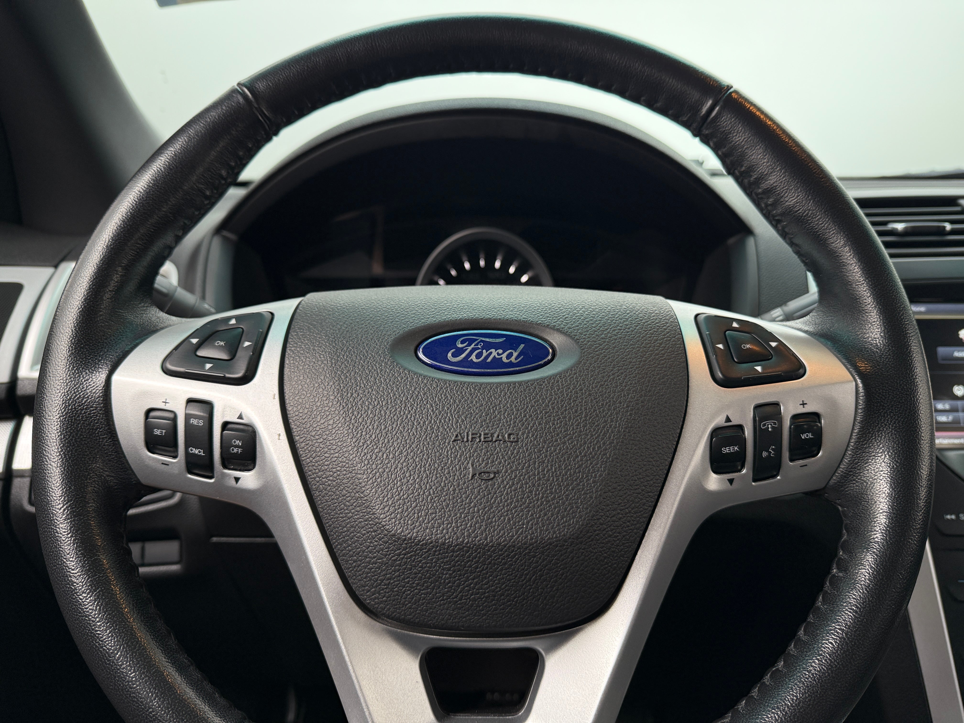 Thumbnail: 2013 Ford Explorer - 5