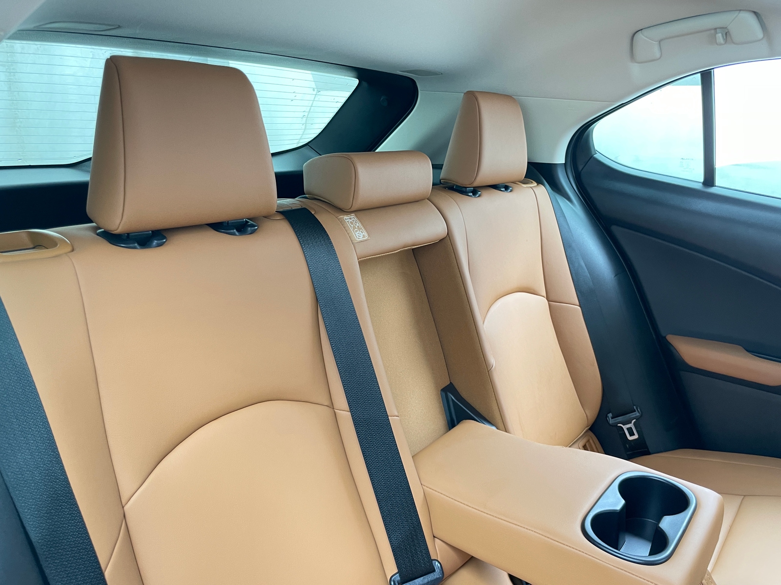Thumbnail: 2021 Lexus UX - 5