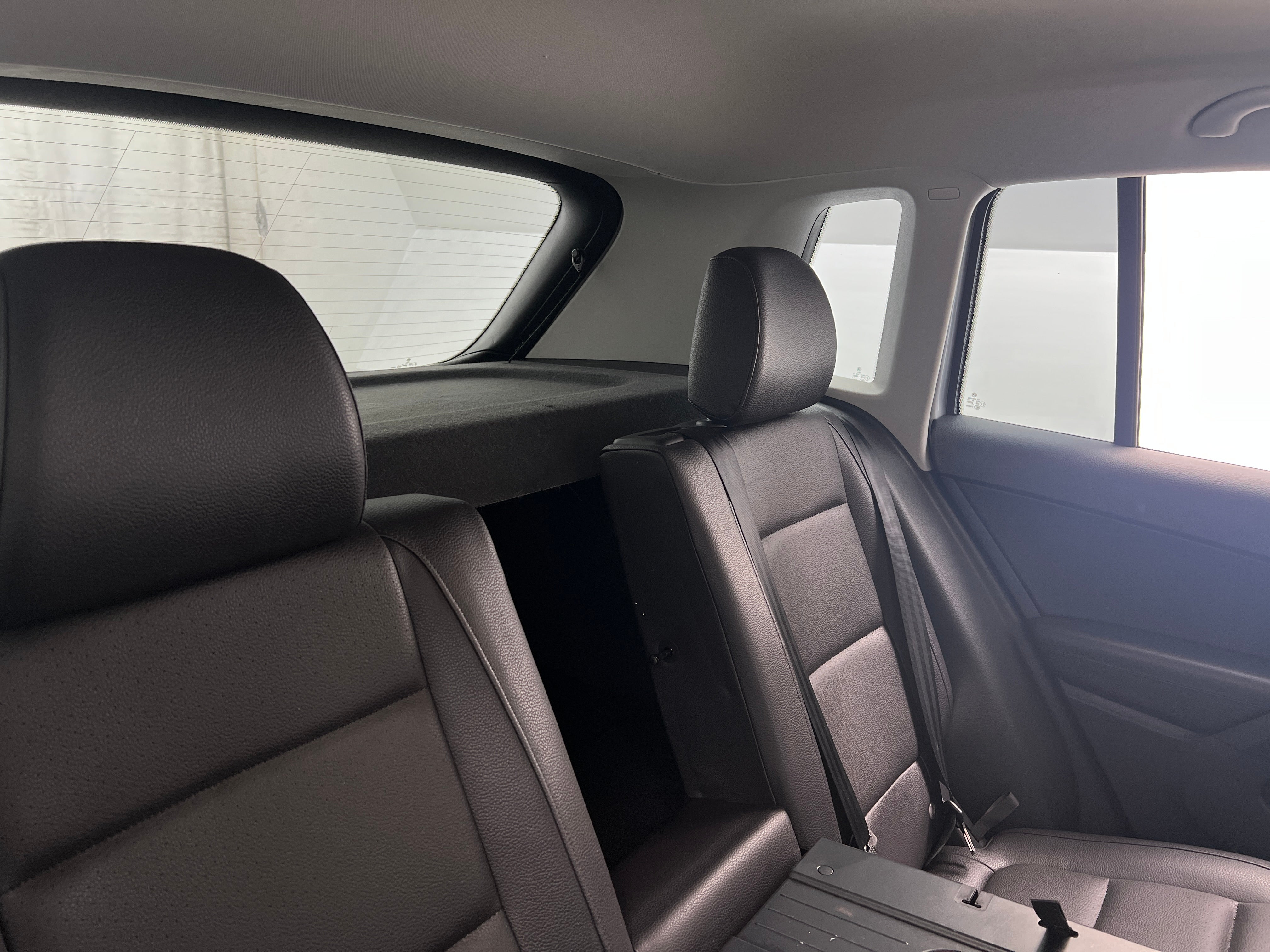 Thumbnail: 2016 Volkswagen Tiguan - 5