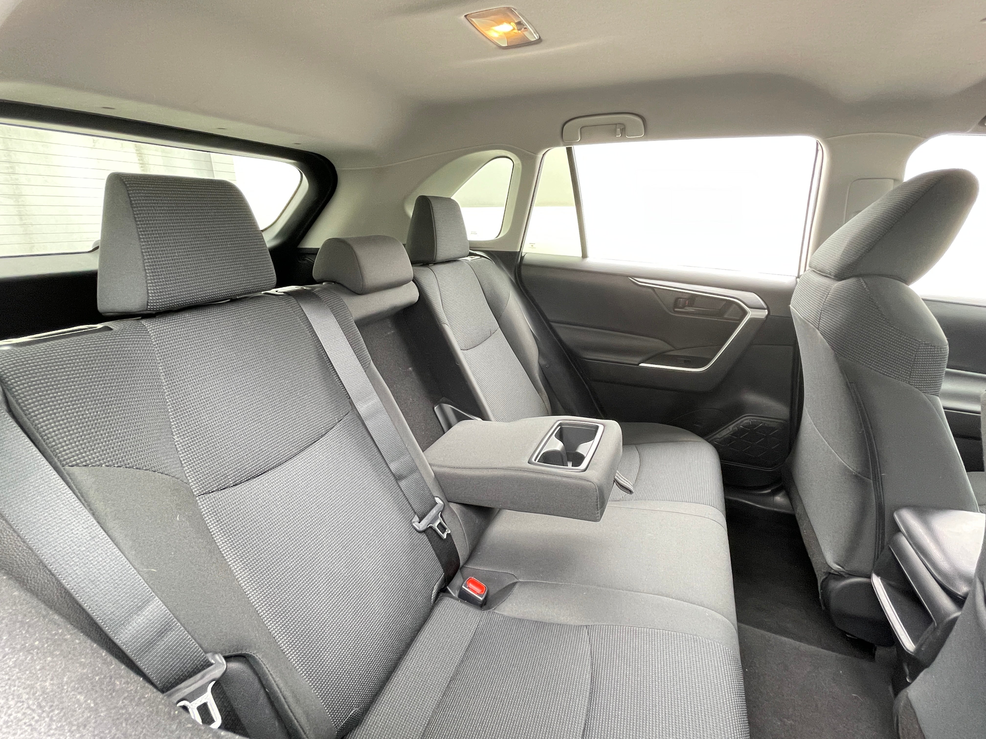 Thumbnail: 2020 Toyota RAV4 - 6