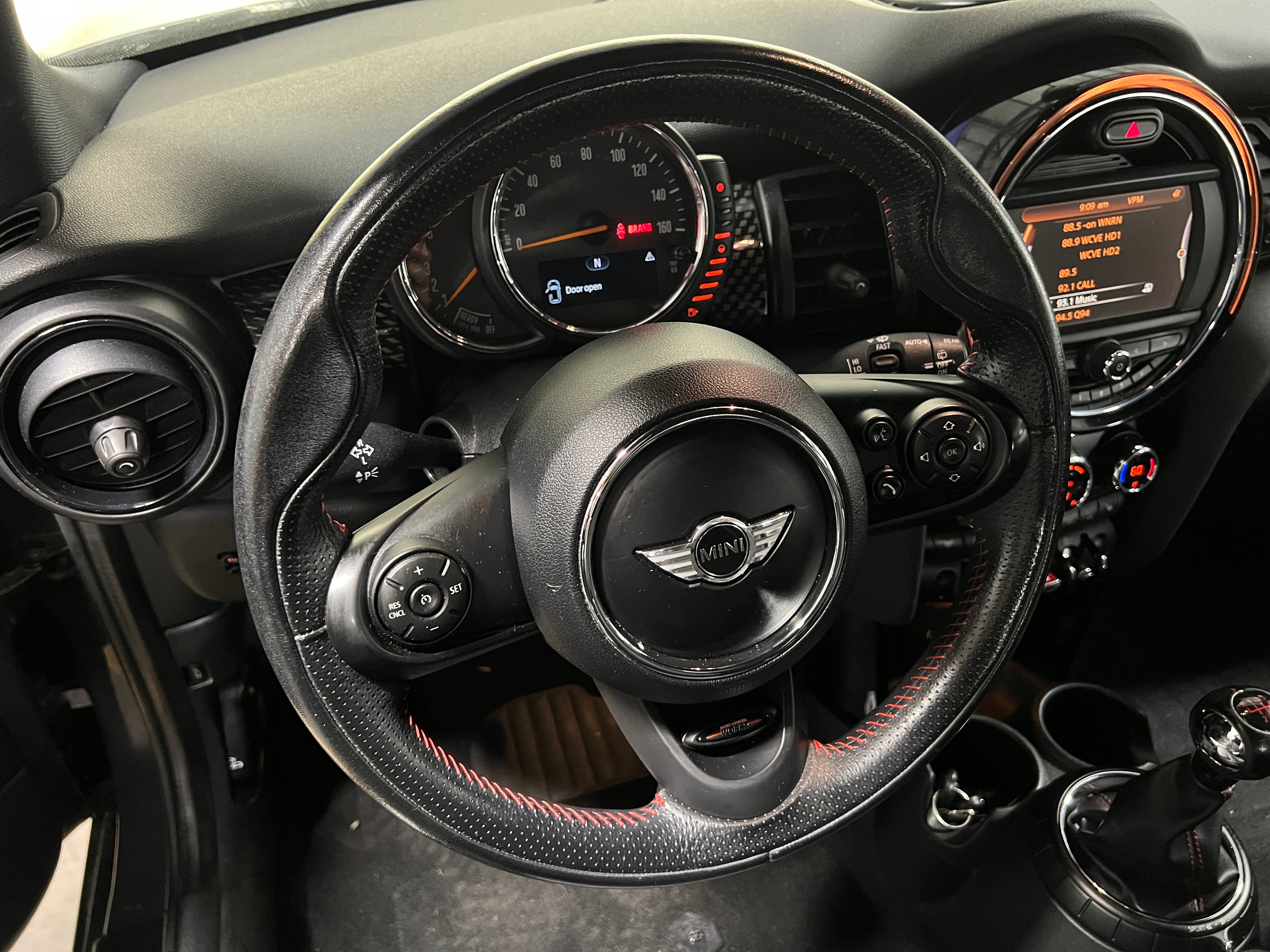 Thumbnail: 2016 MINI Cooper Hardtop - 4