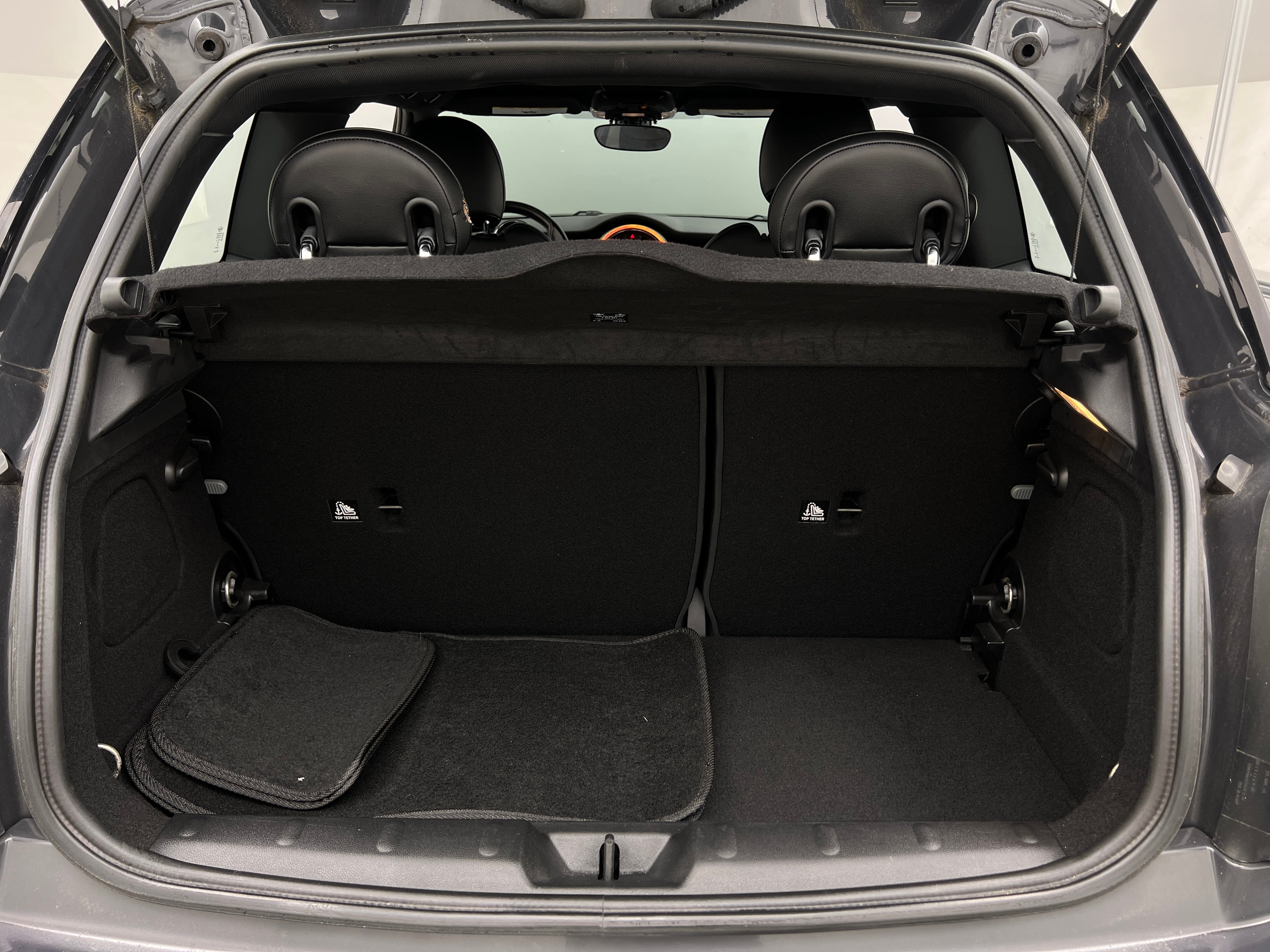 Thumbnail: 2016 MINI Cooper Hardtop - 6