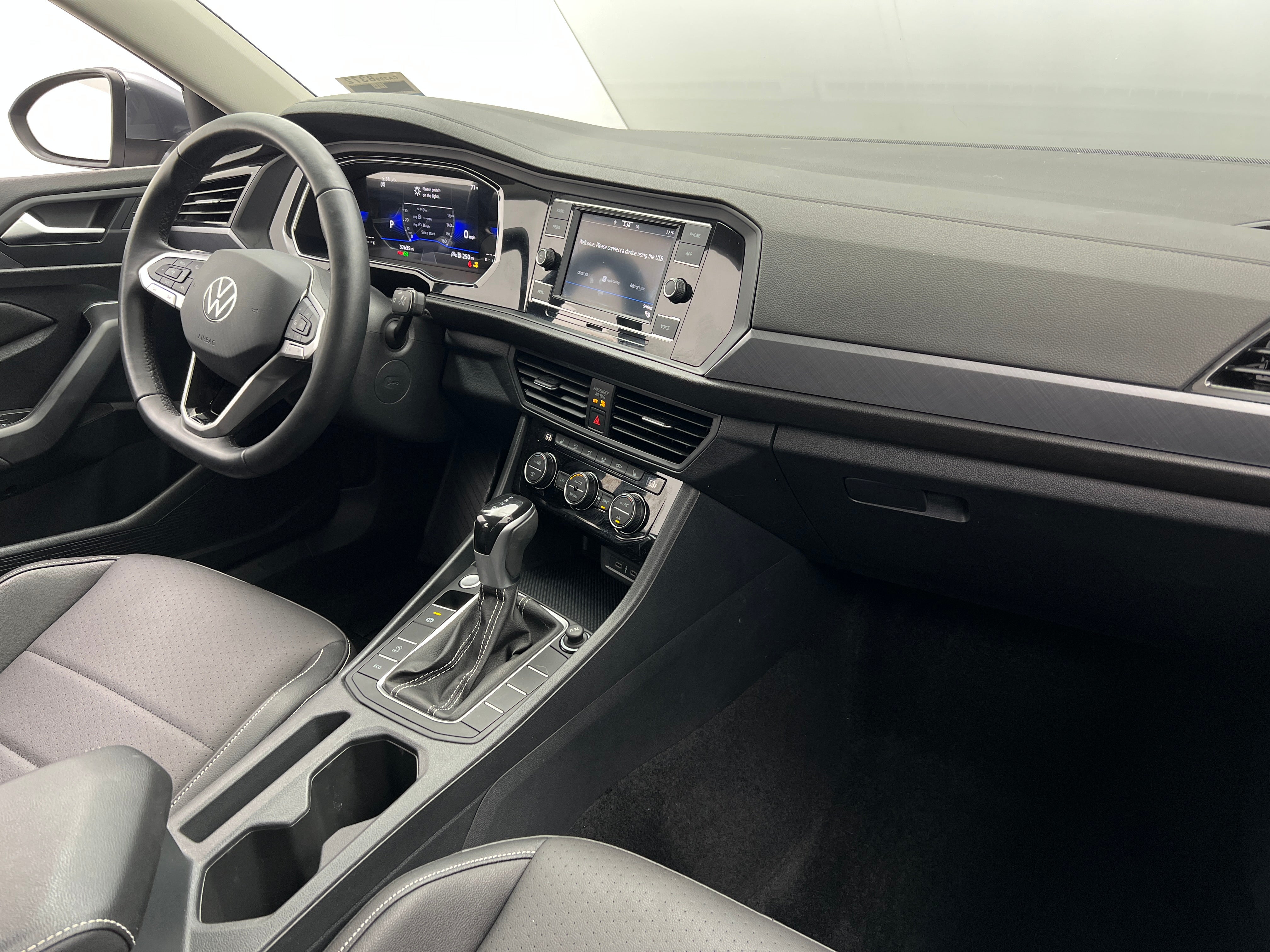 Thumbnail: 2023 Volkswagen Jetta - 2