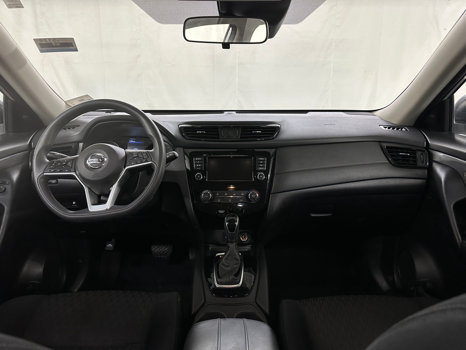Thumbnail: 2020 Nissan Rogue - 3
