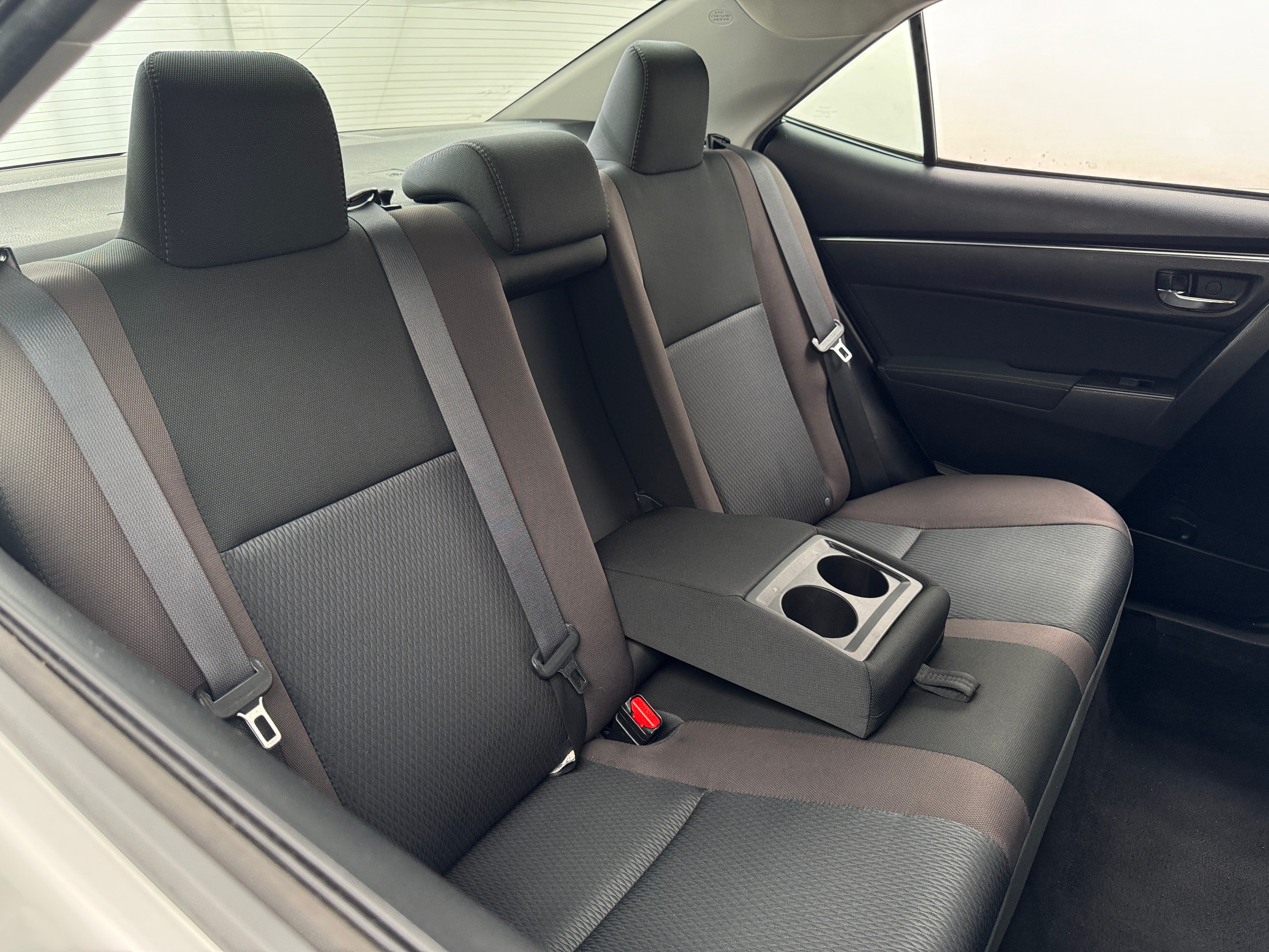 Thumbnail: 2017 Toyota Corolla - 6