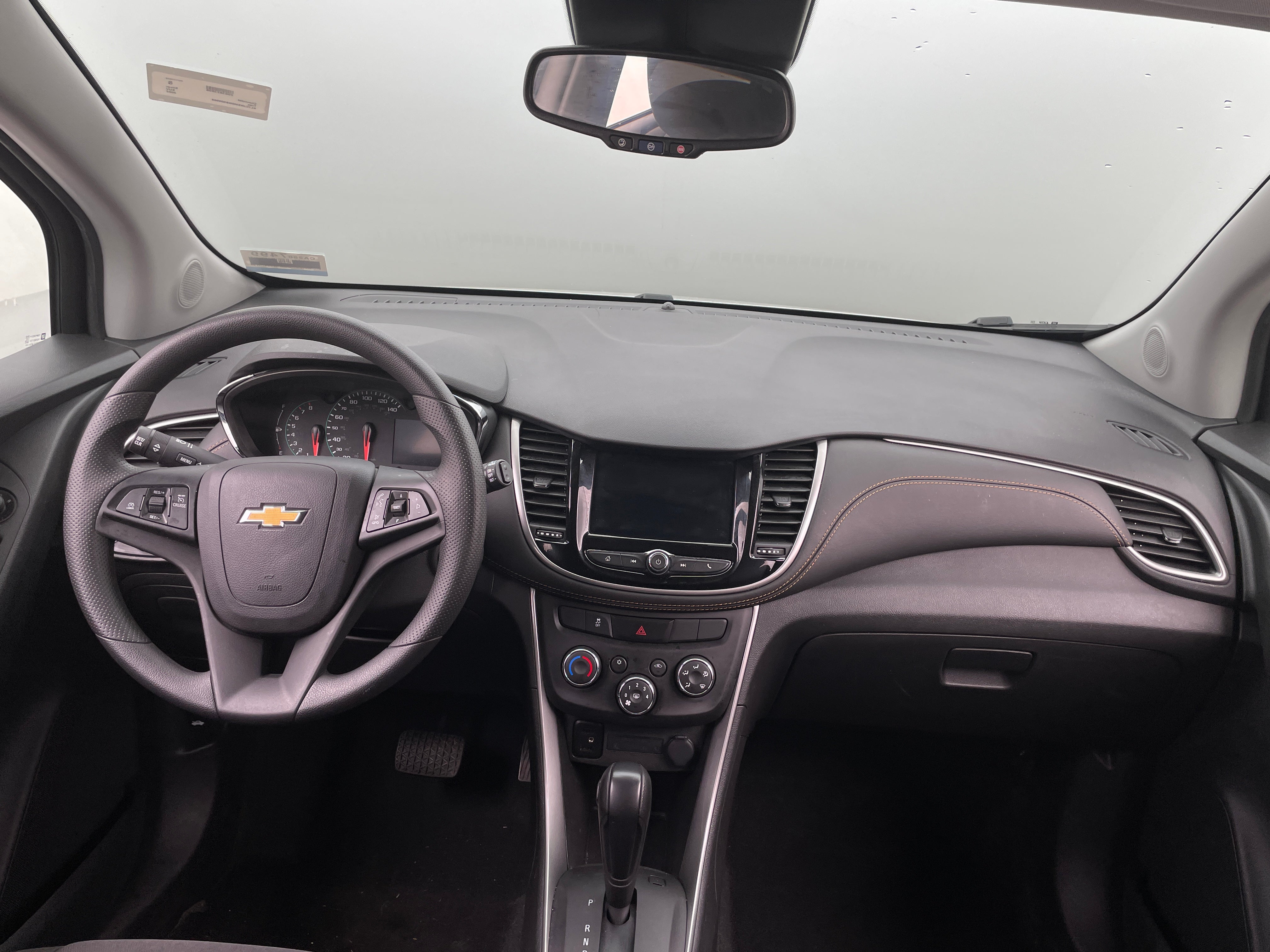 Thumbnail: 2022 Chevrolet Trax - 3