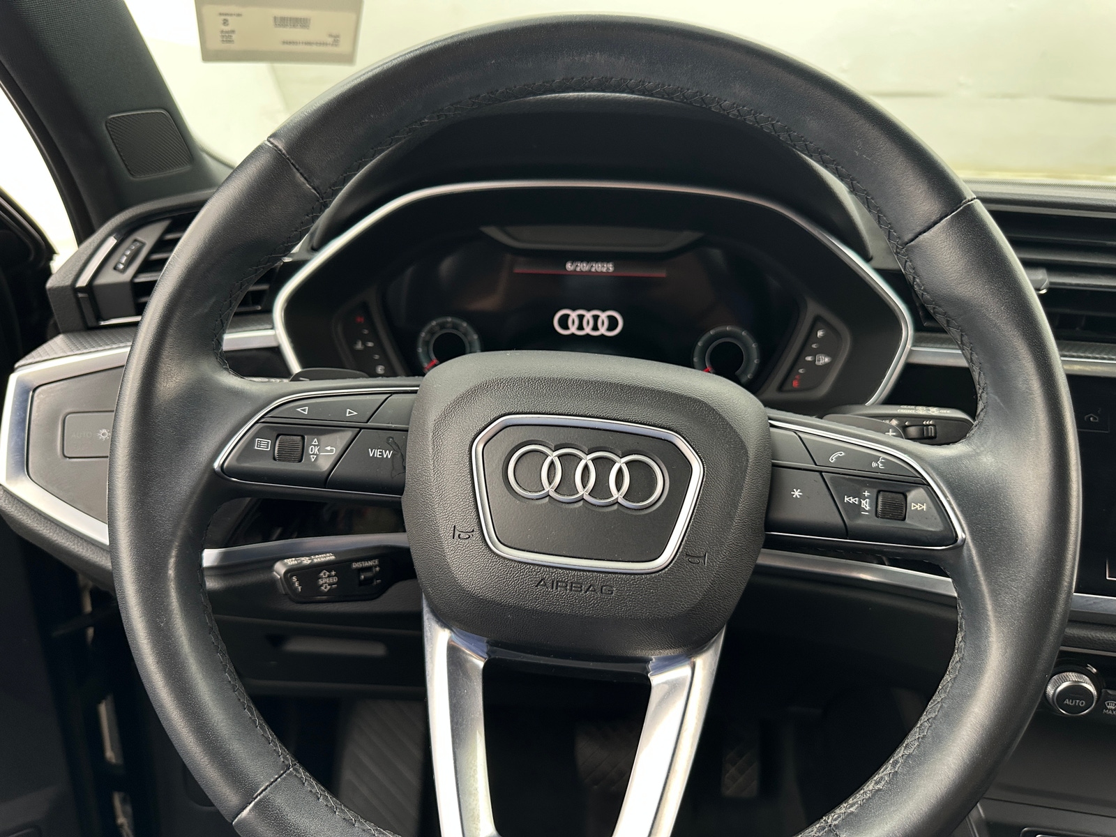 Thumbnail: 2022 Audi Q3 - 4