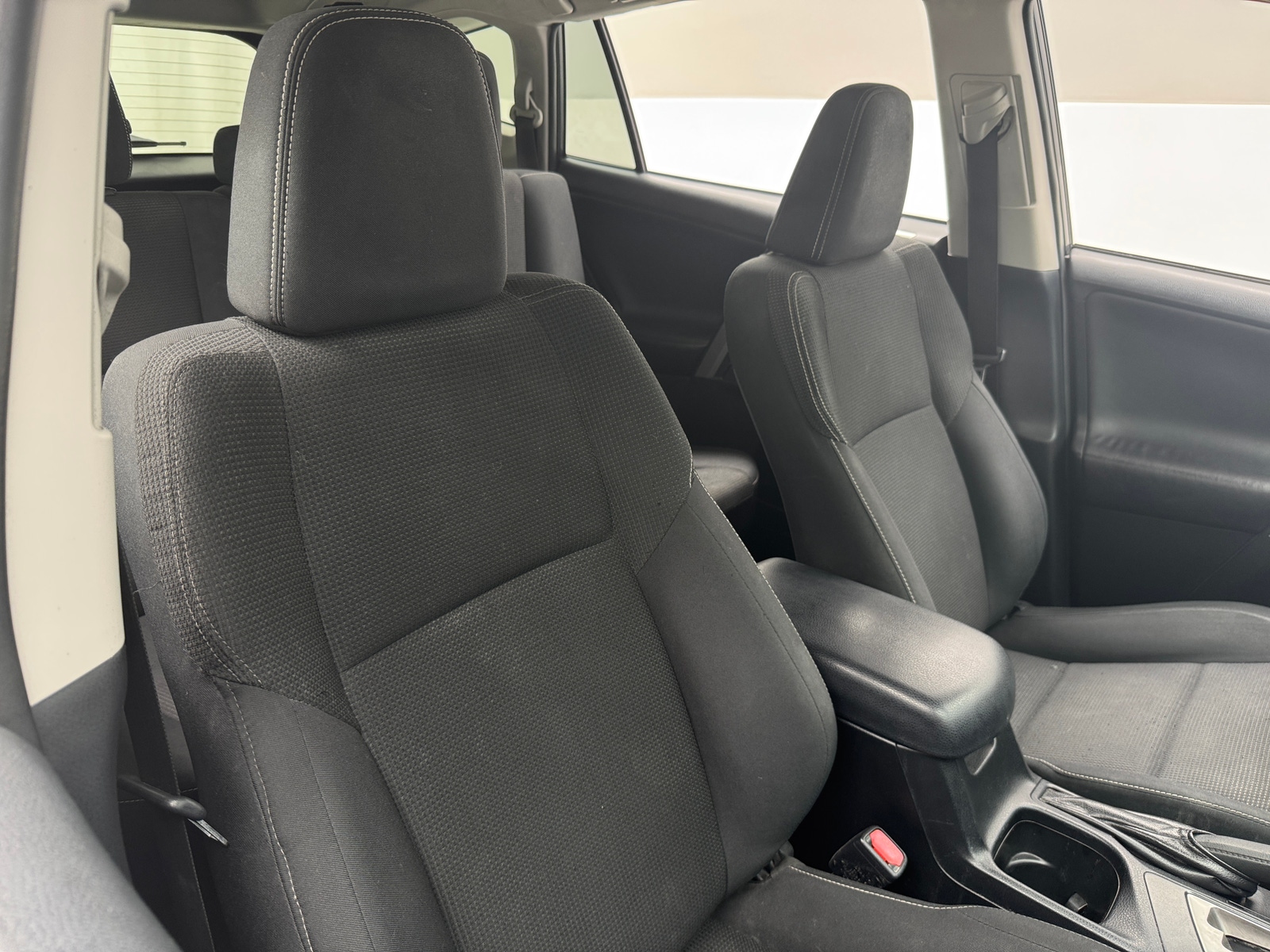 Thumbnail: 2017 Toyota RAV4 - 2