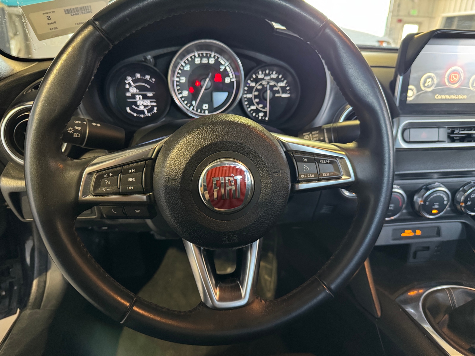 Thumbnail: 2019 Fiat 124 Spider - 4
