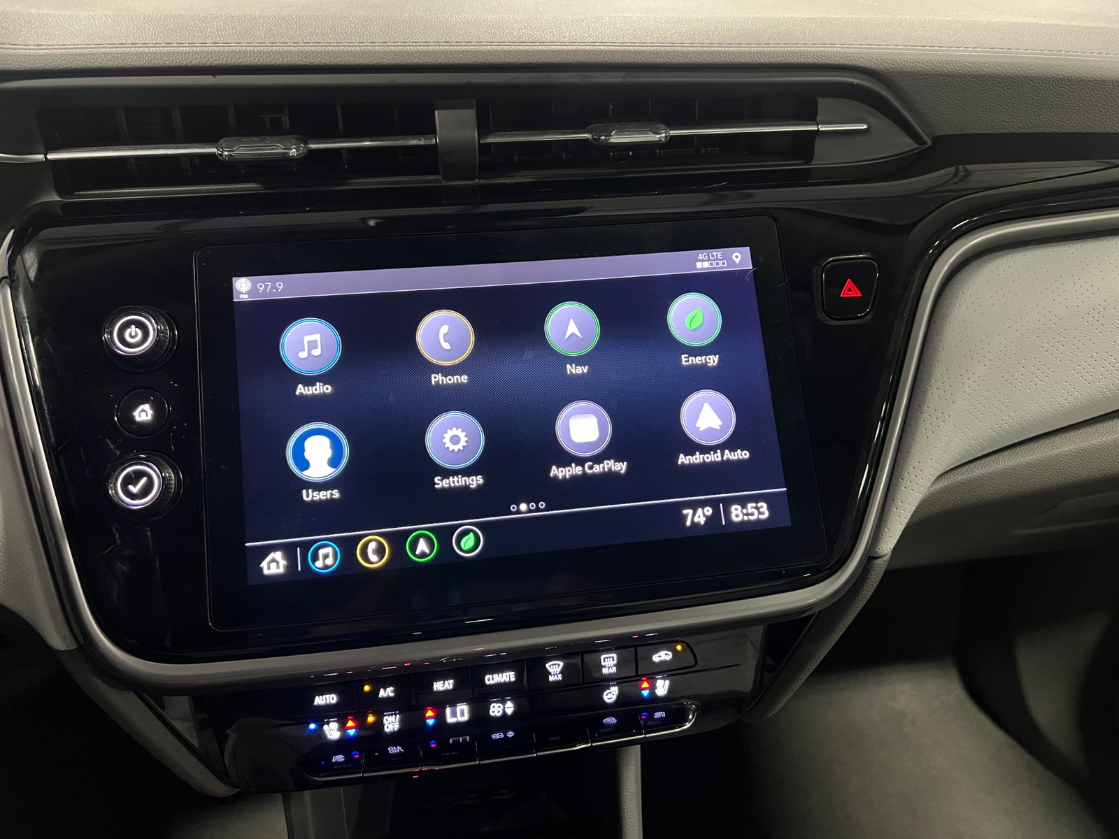 Thumbnail: 2022 Chevrolet Bolt EUV - 3