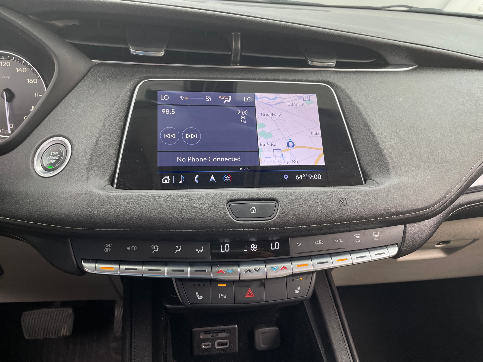 Thumbnail: 2019 Cadillac XT4 - 3