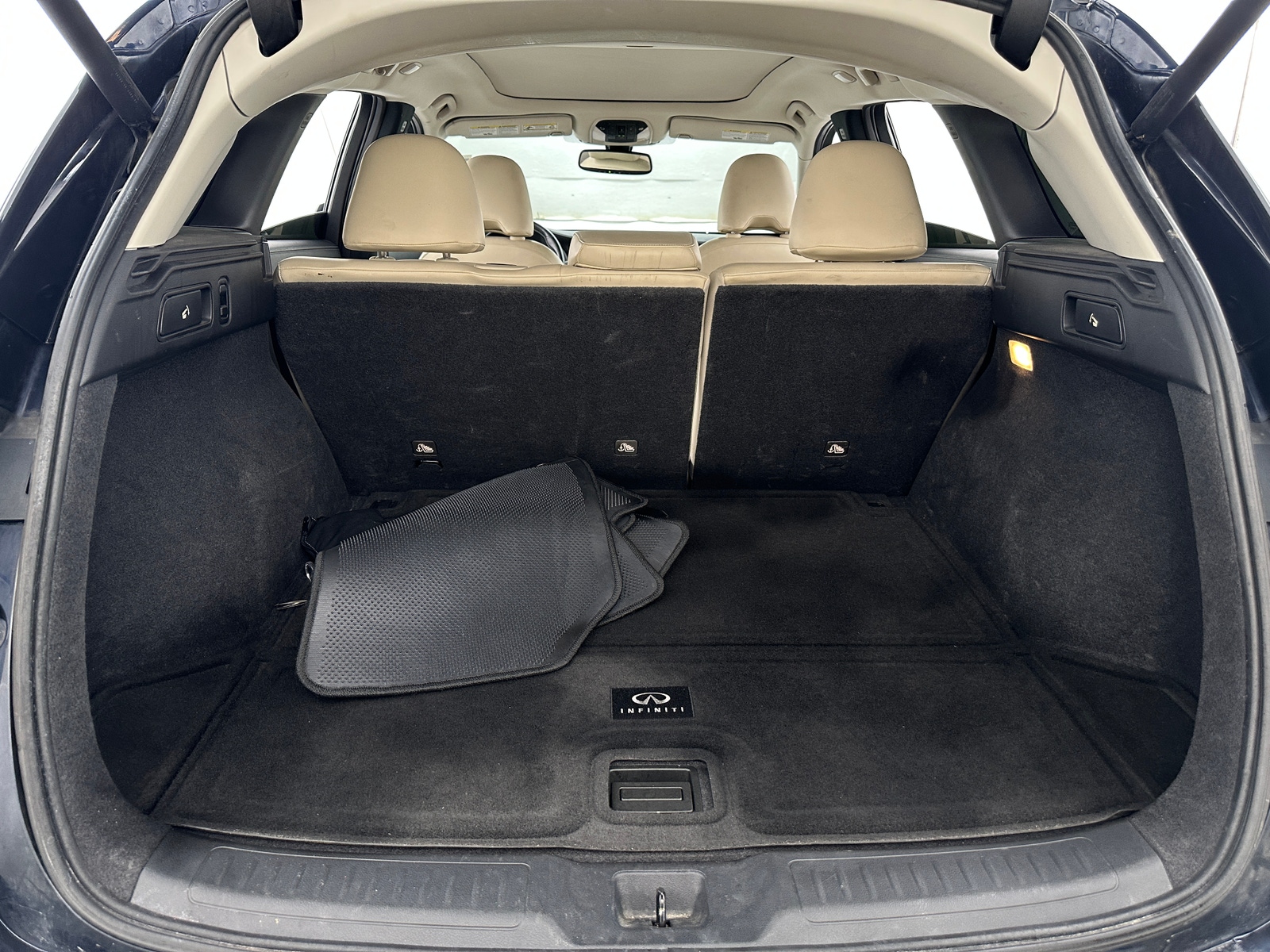Thumbnail: 2019 INFINITI QX50 - 6