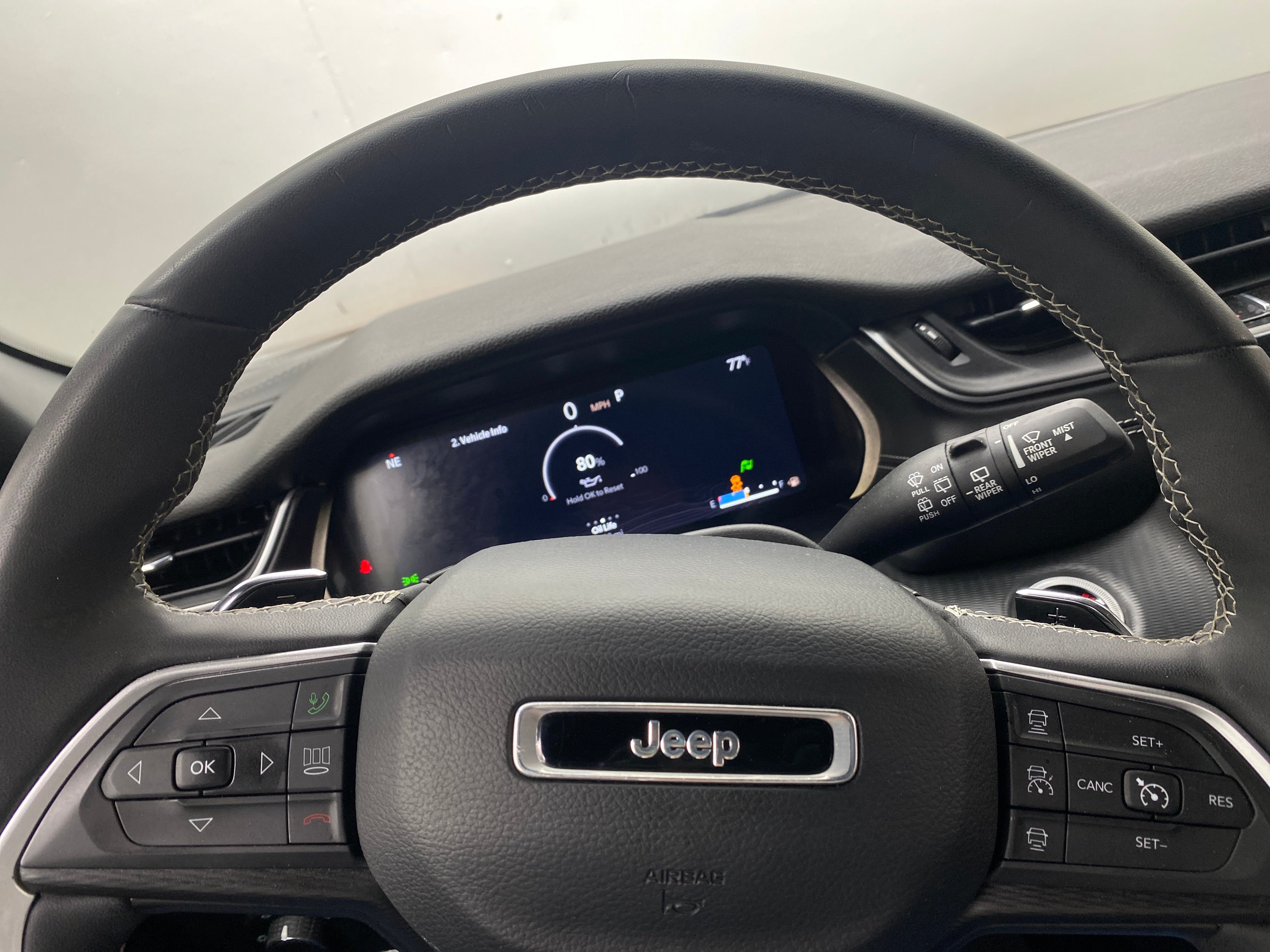 Thumbnail: 2023 Jeep Grand Cherokee L - 4