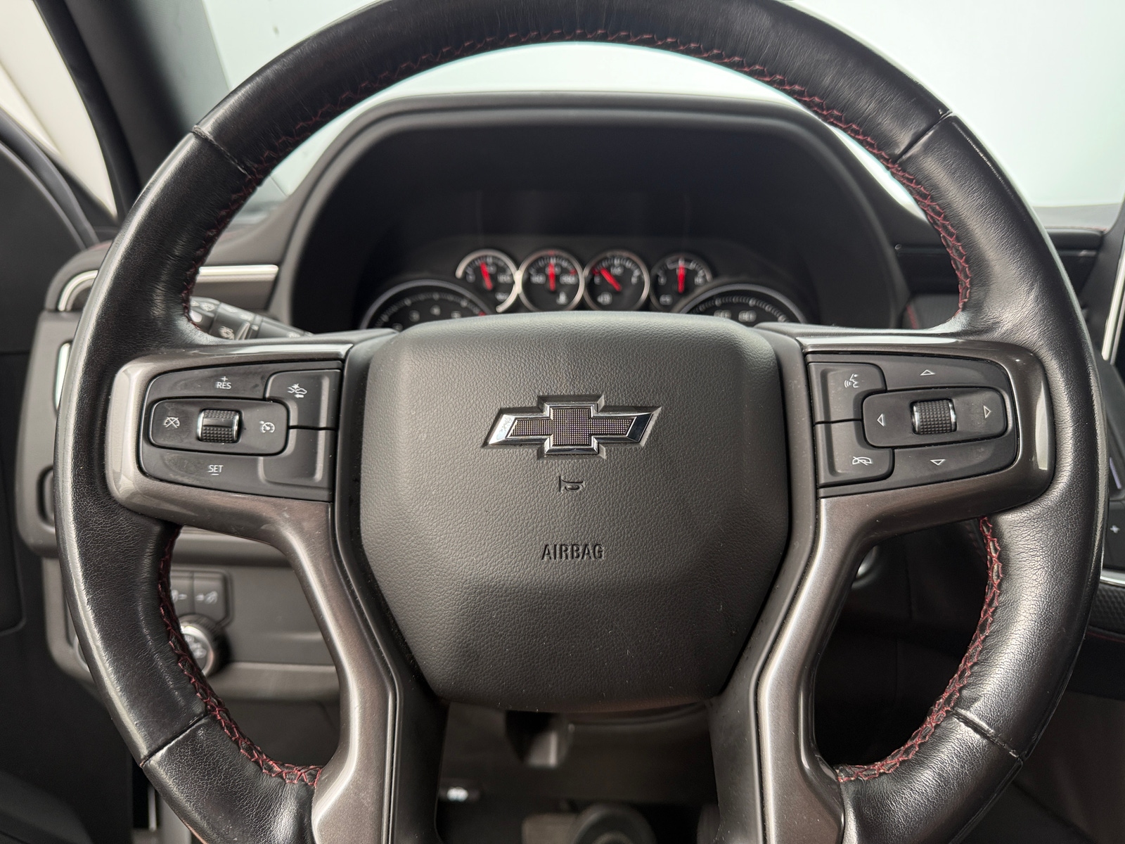 Thumbnail: 2021 Chevrolet Suburban - 4