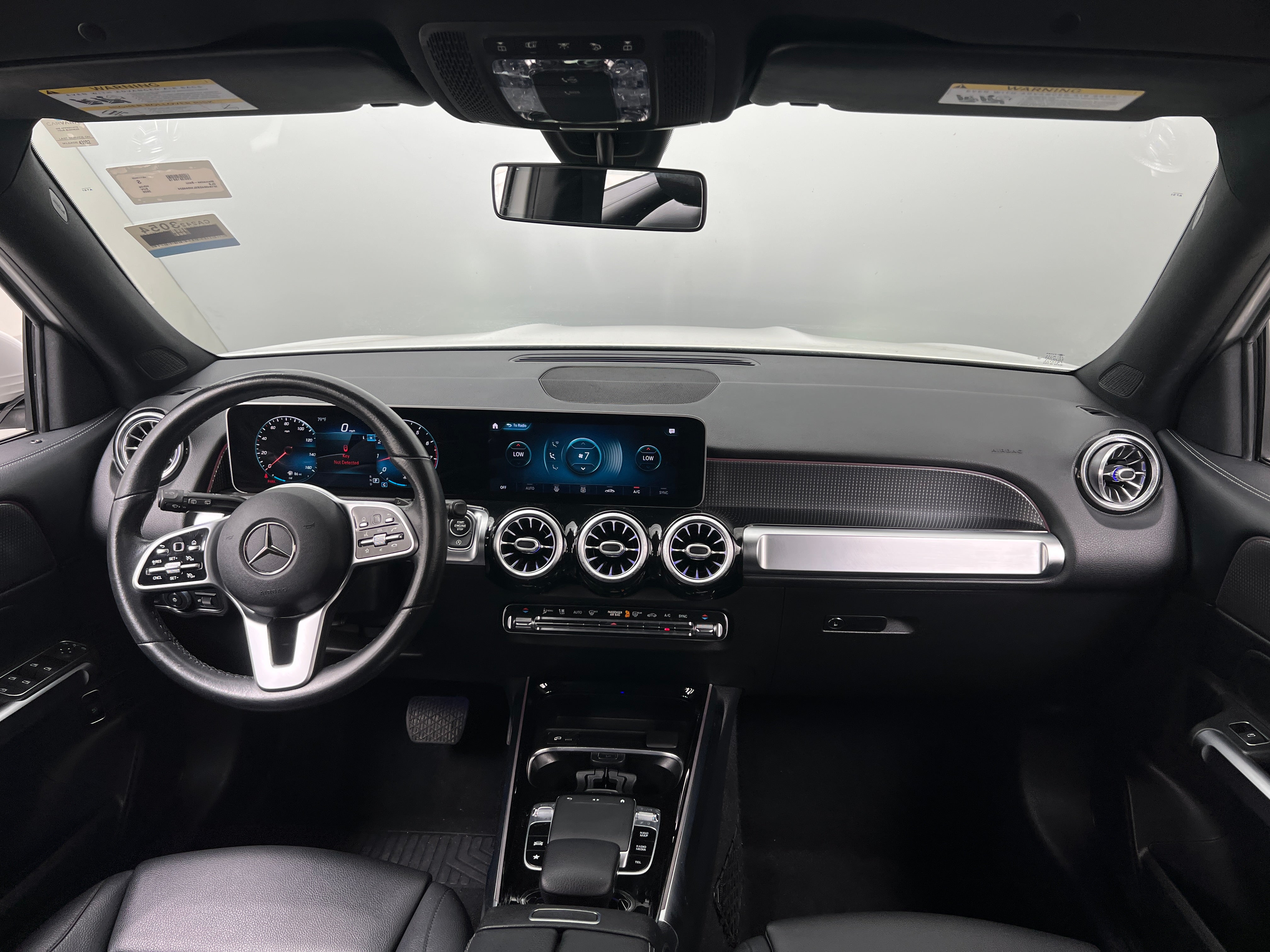 Thumbnail: 2020 Mercedes-Benz GLB - 2