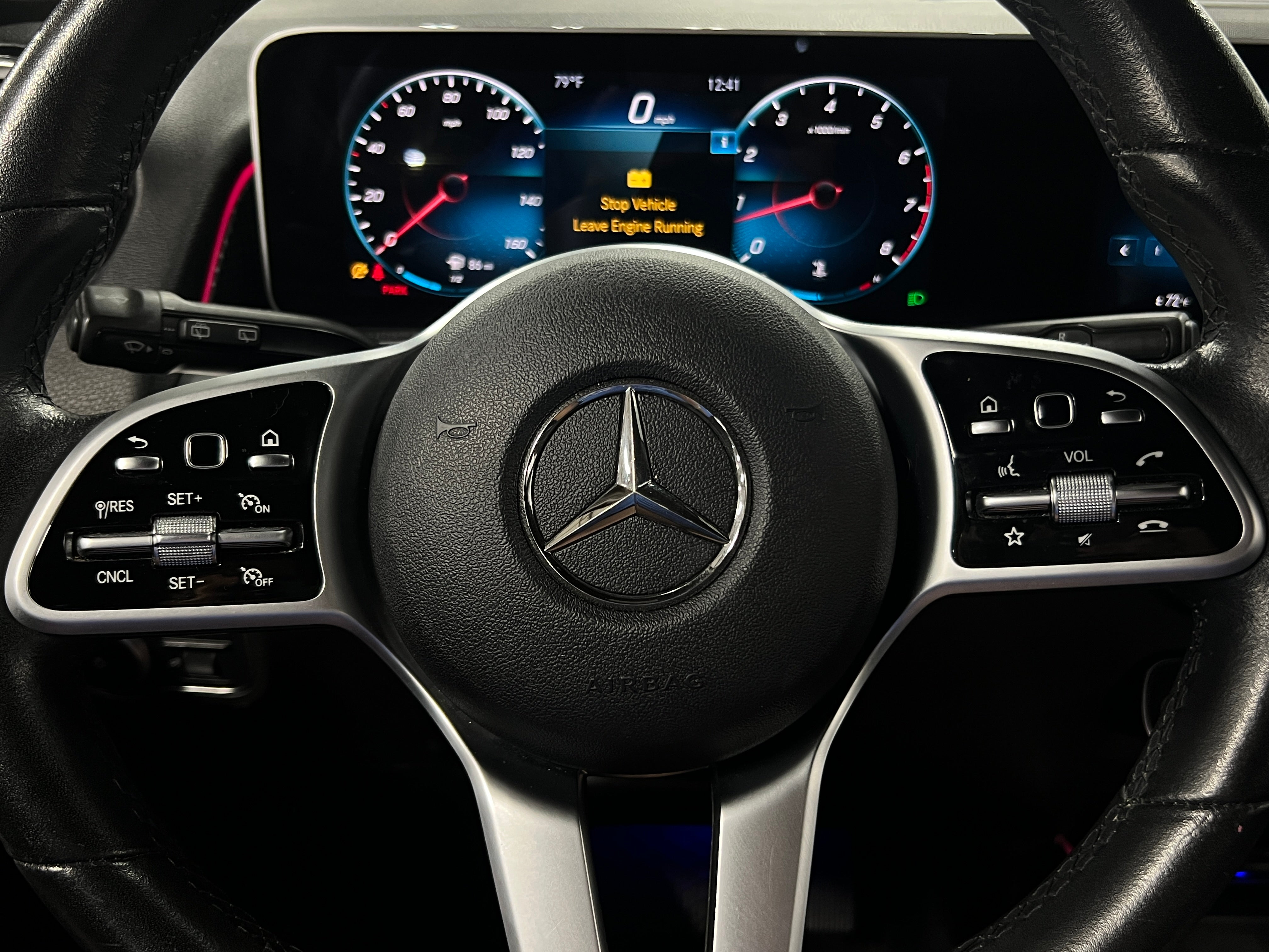 Thumbnail: 2020 Mercedes-Benz GLB - 4