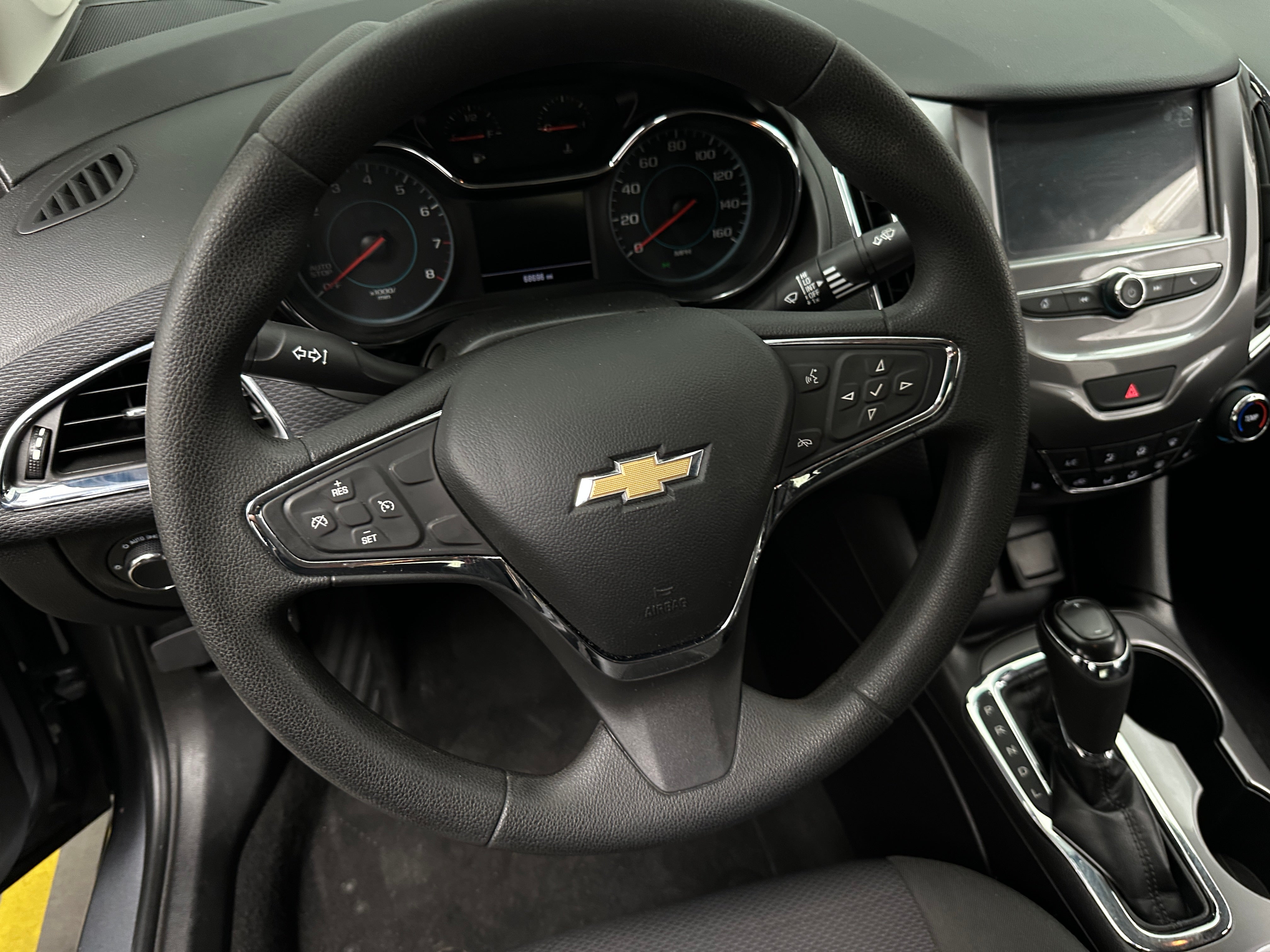 Thumbnail: 2018 Chevrolet Cruze - 5