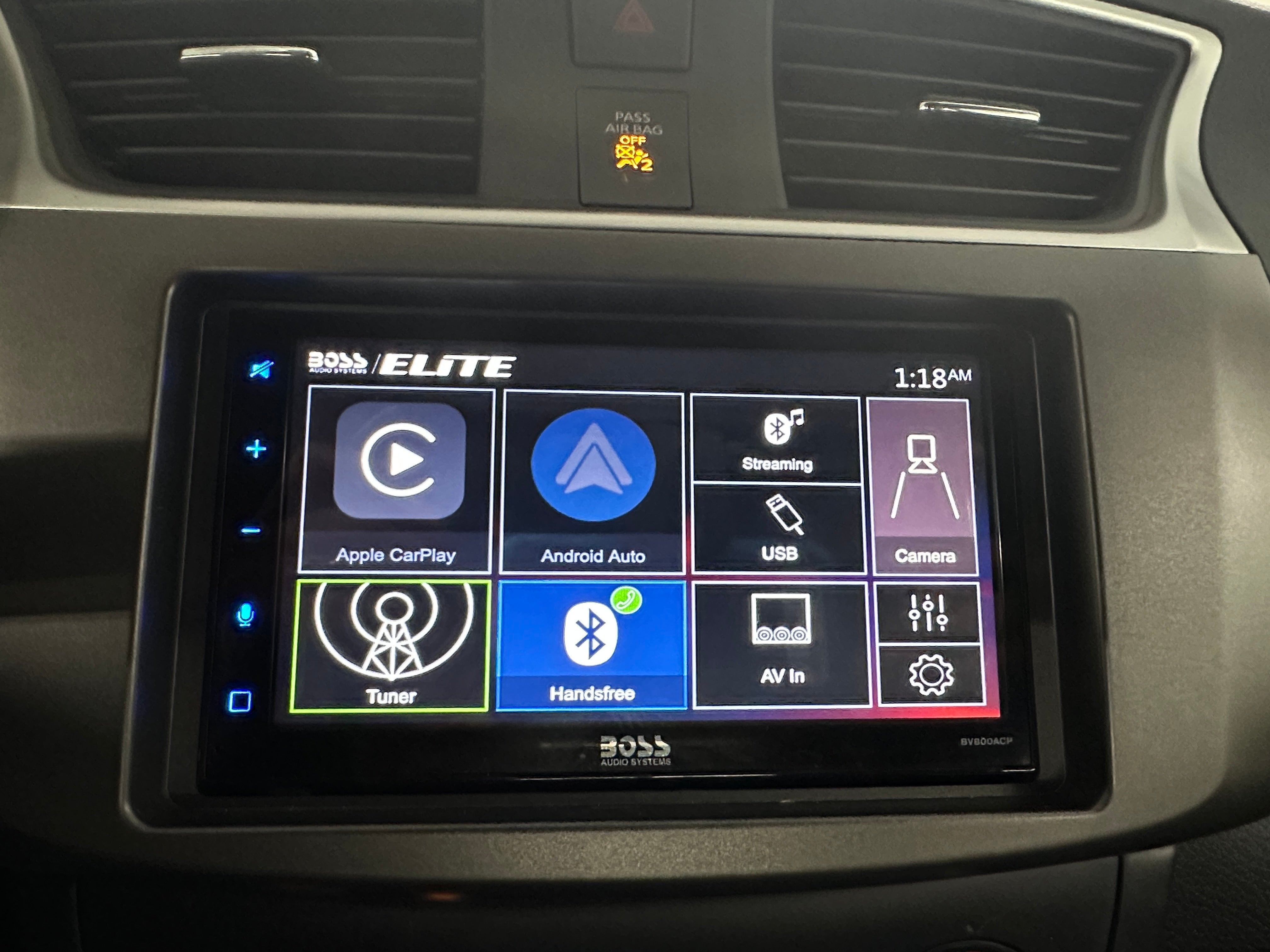 Thumbnail: 2016 Nissan Sentra - 4