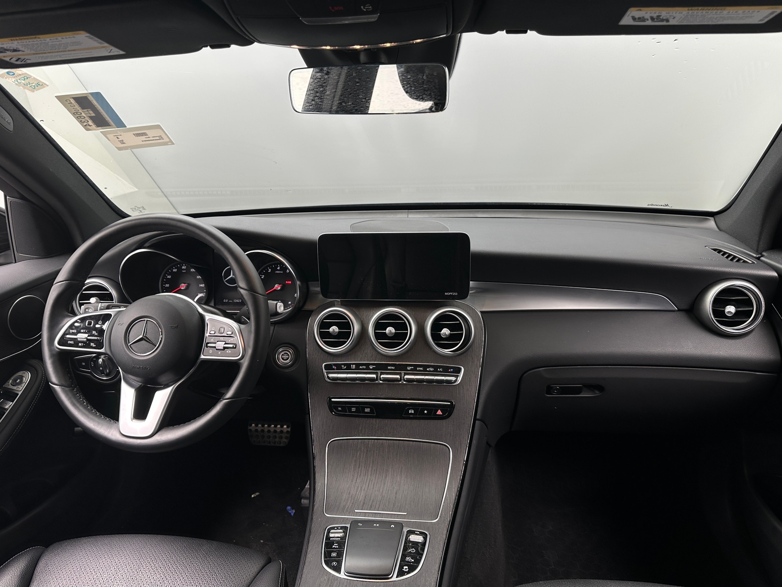 Thumbnail: 2022 Mercedes-Benz GLC - 2