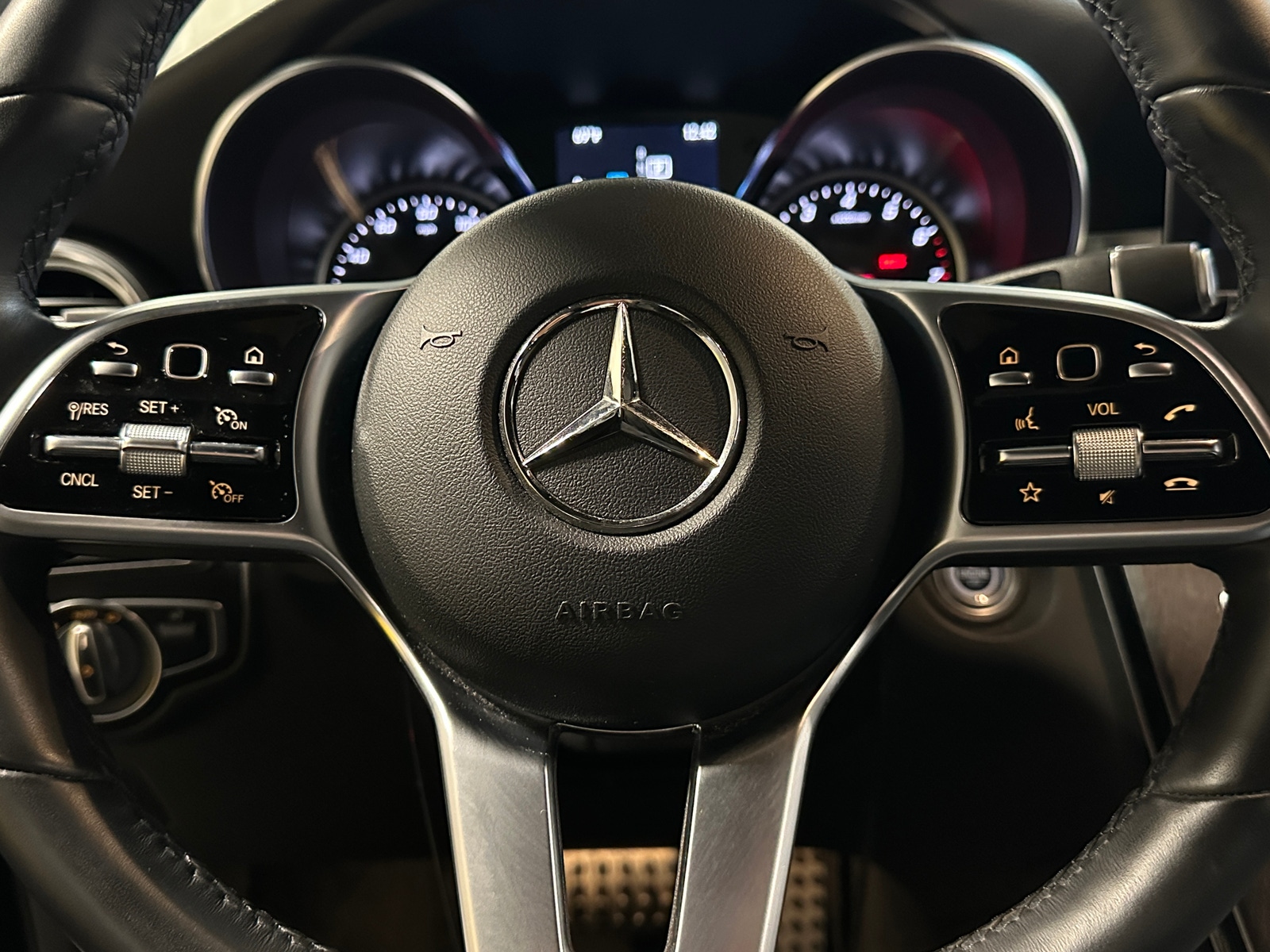 Thumbnail: 2022 Mercedes-Benz GLC - 4