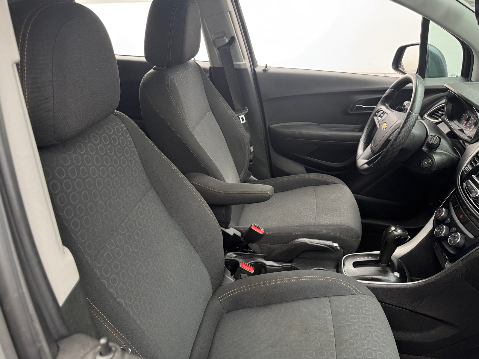 Thumbnail: 2020 Chevrolet Trax - 2