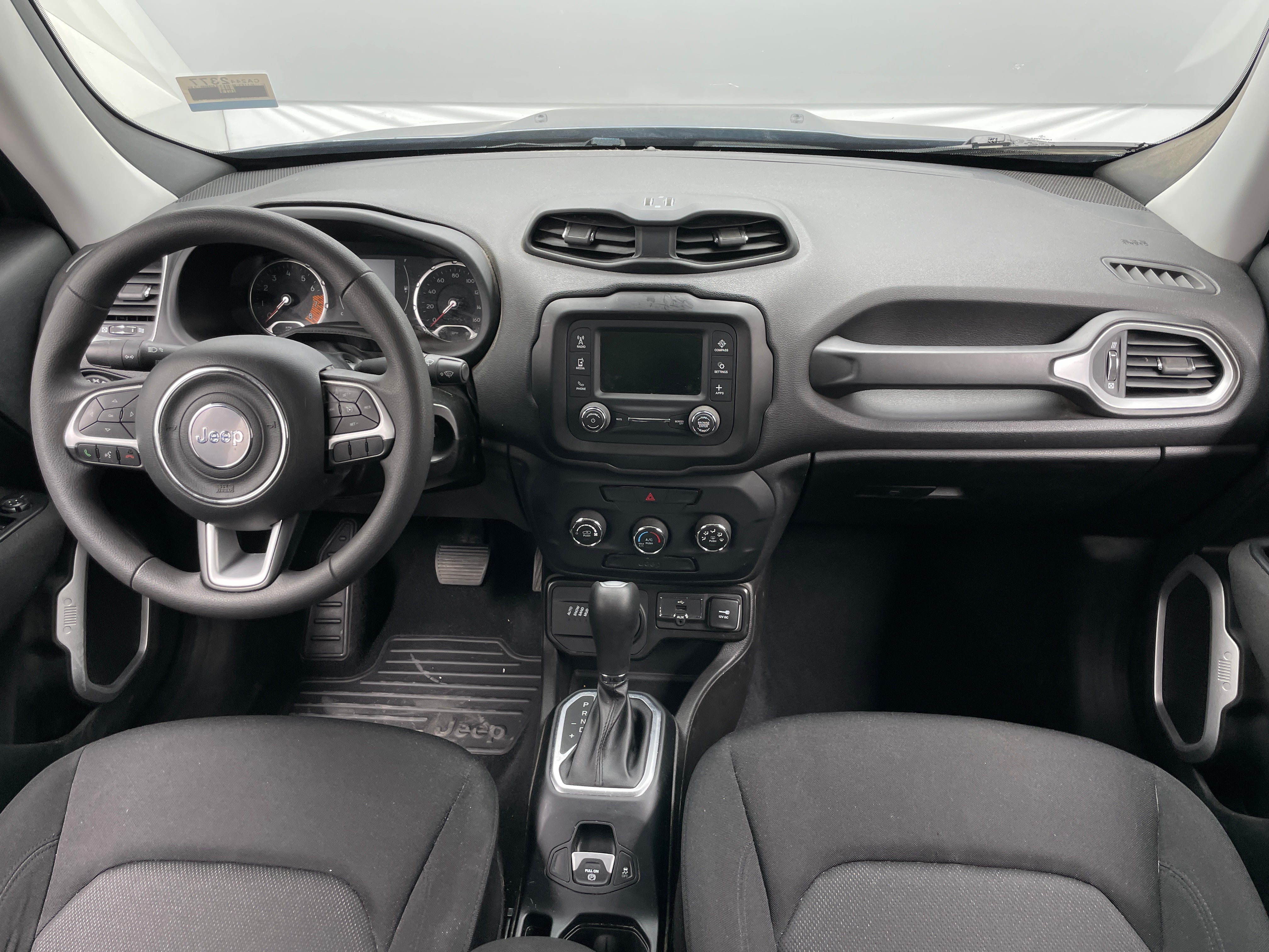 Thumbnail: 2020 Jeep Renegade - 3