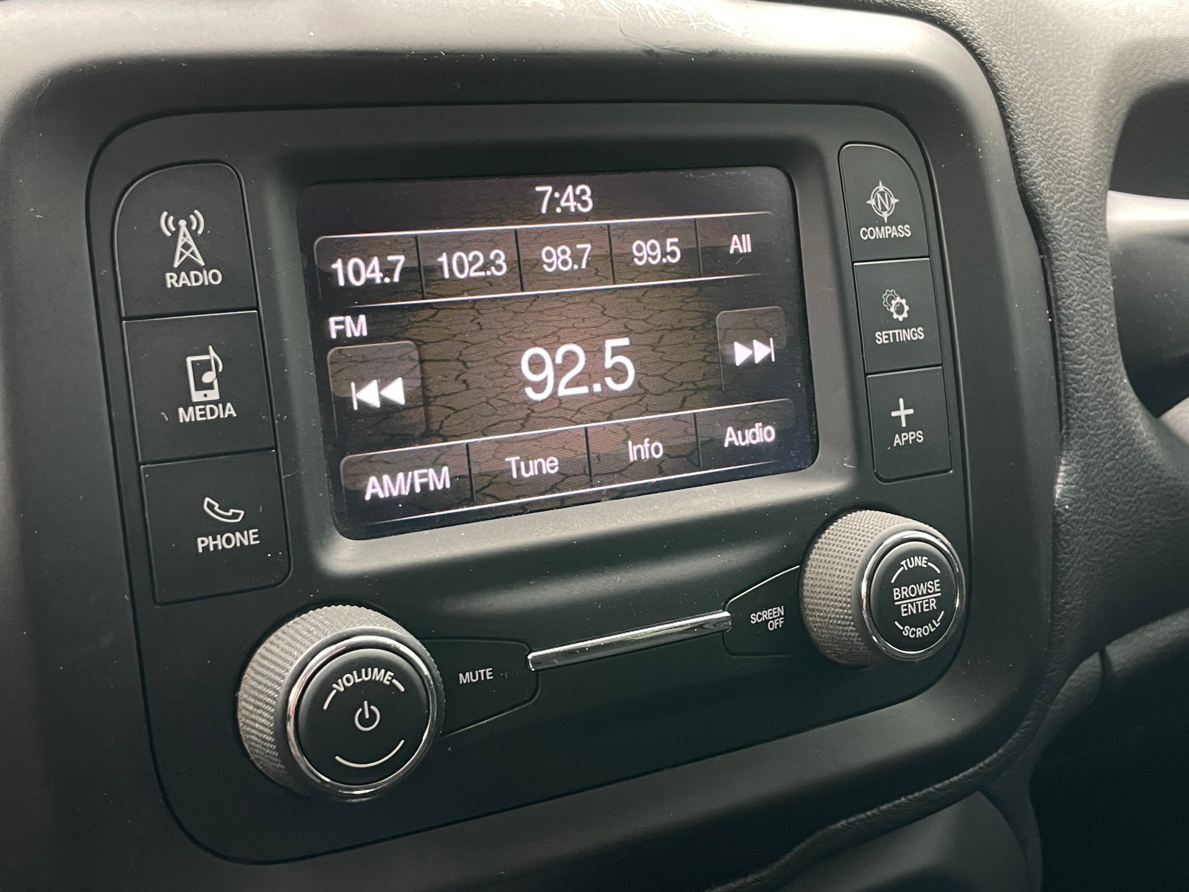 Thumbnail: 2020 Jeep Renegade - 4