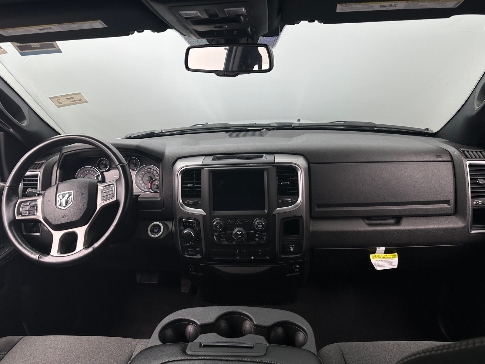 Thumbnail: 2022 RAM 1500 Classic - 3