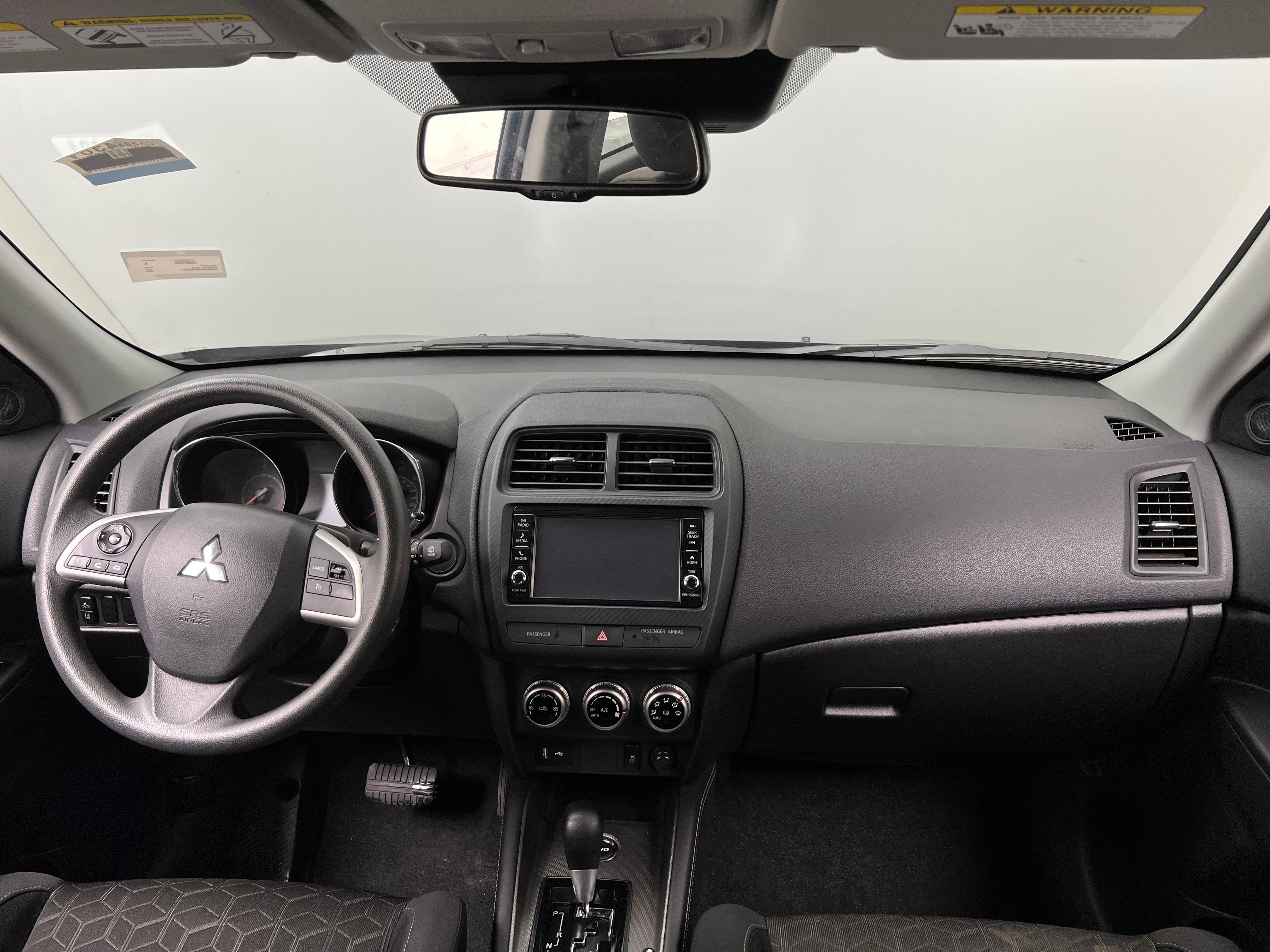 Thumbnail: 2024 Mitsubishi Outlander Sport - 3