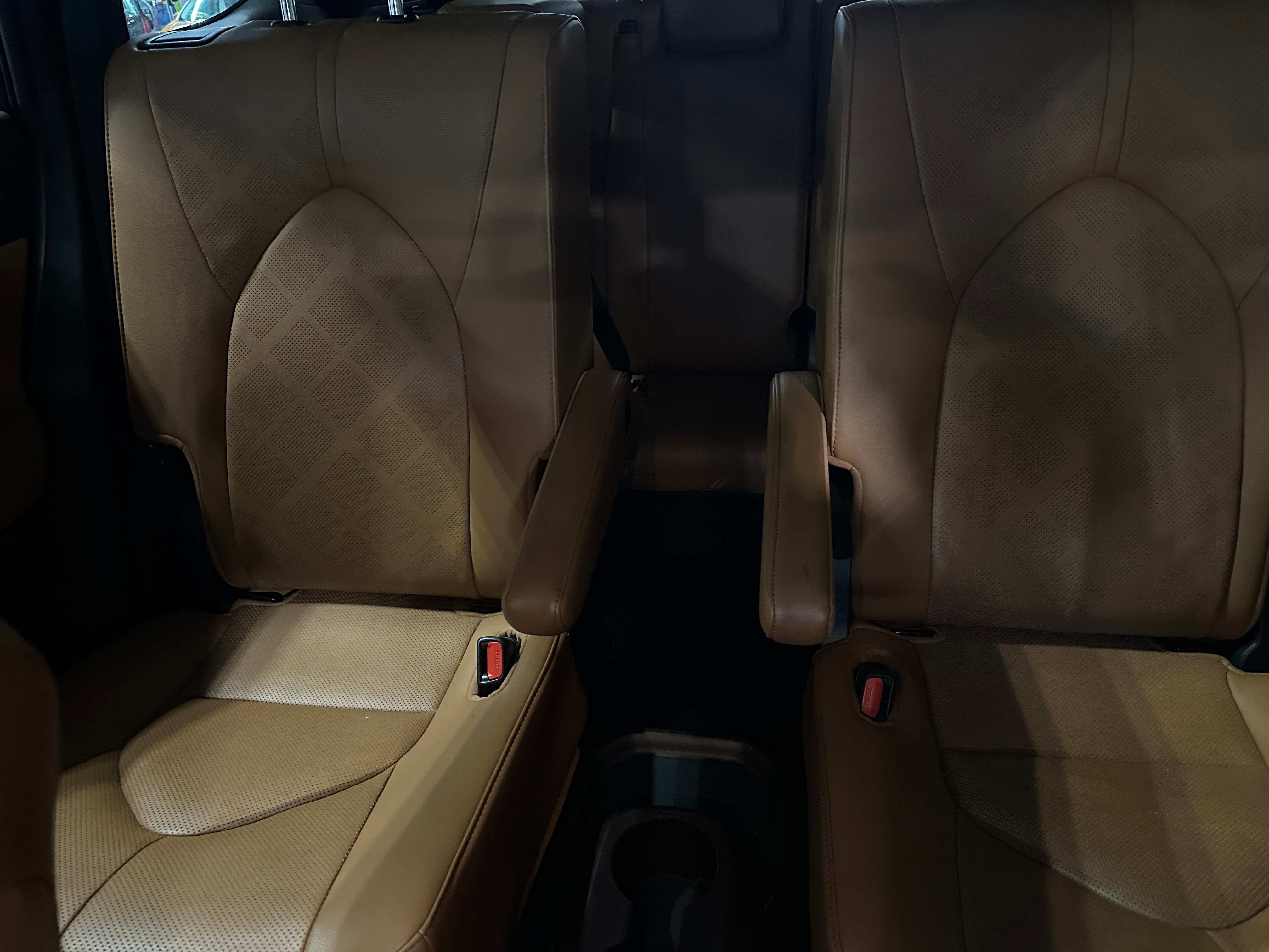Thumbnail: 2020 Toyota Highlander - 5