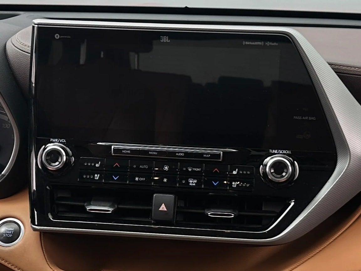 Thumbnail: 2020 Toyota Highlander - 3