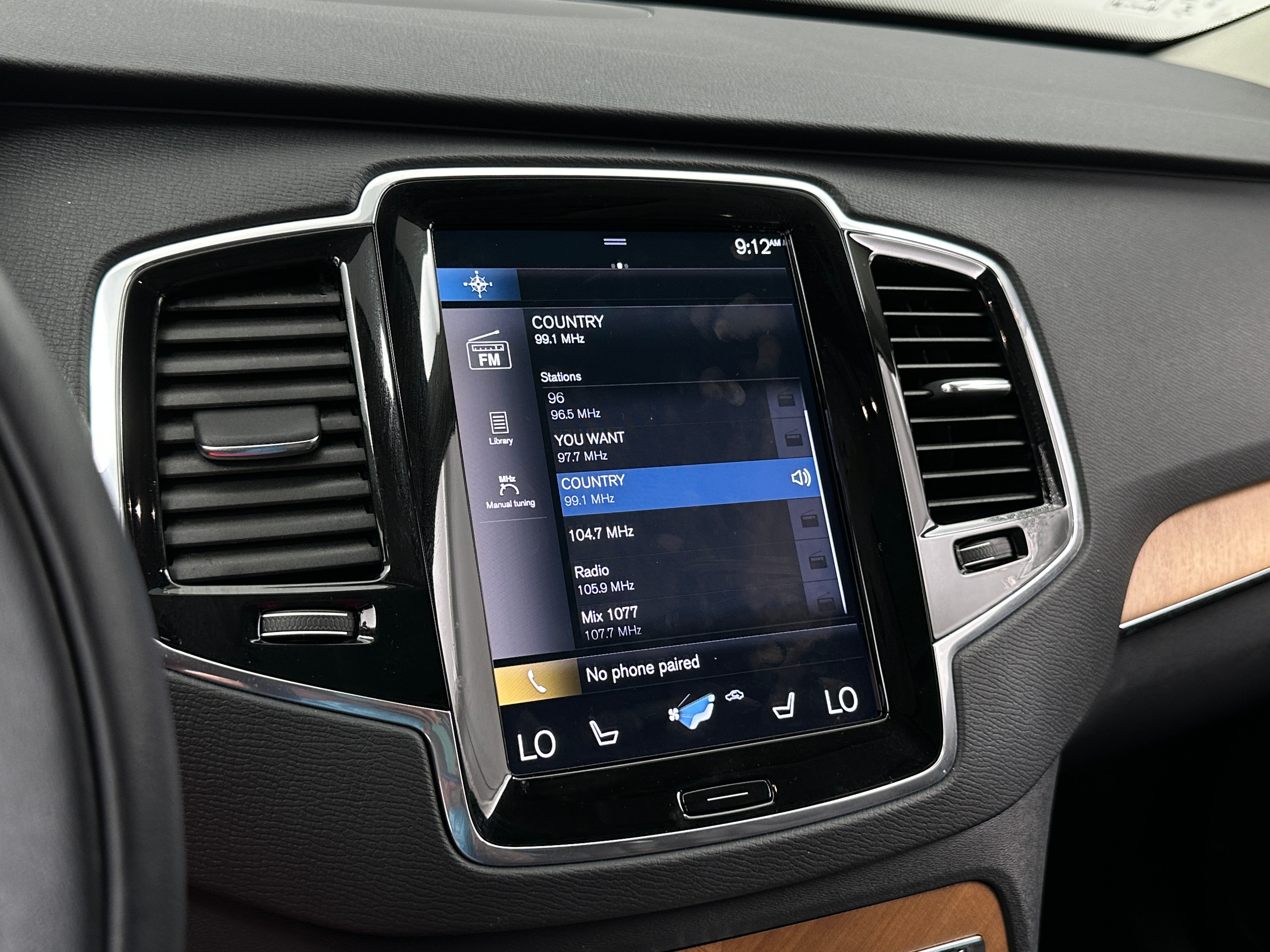 Thumbnail: 2022 Volvo XC90 - 3