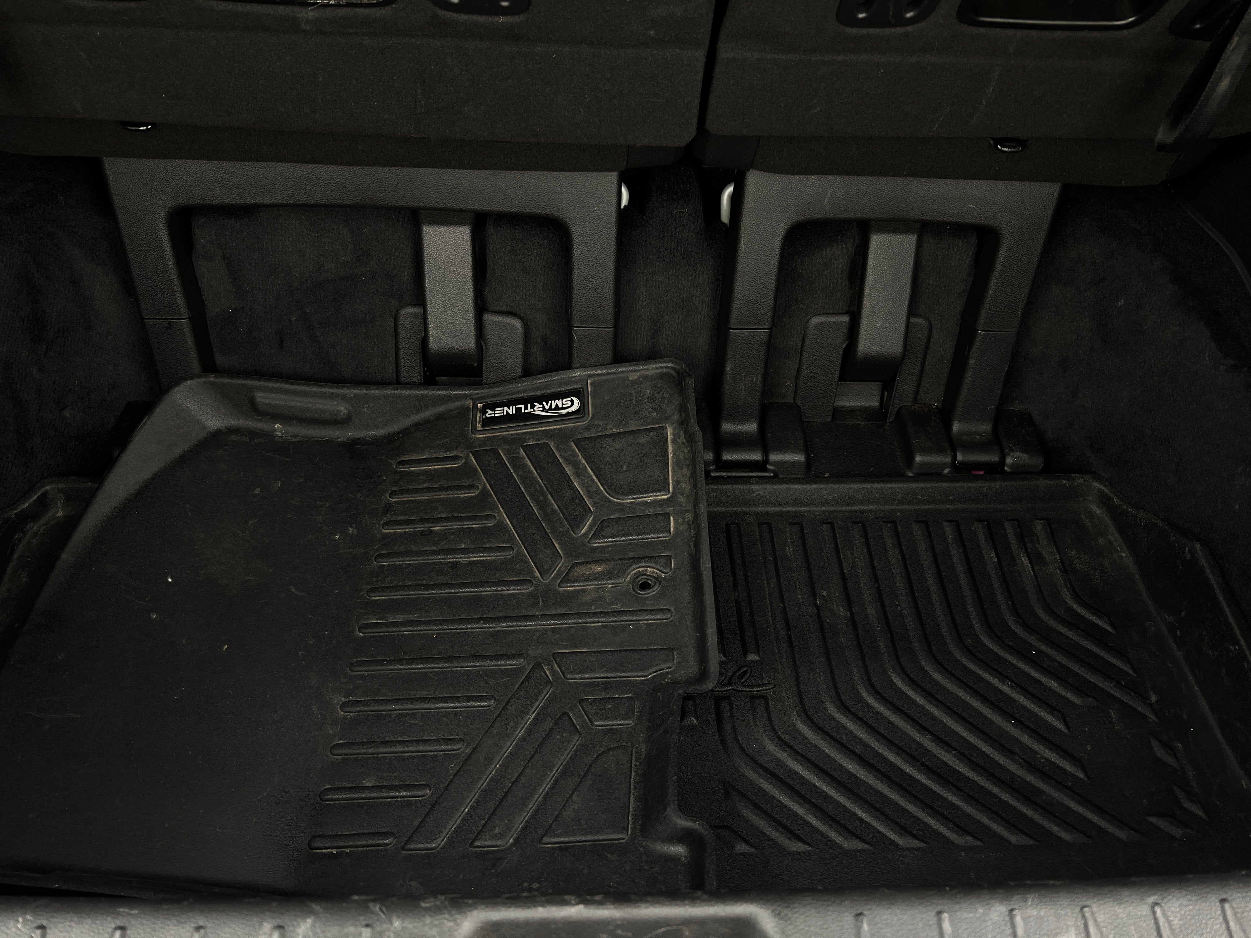 Thumbnail: 2023 Kia Carnival - 6