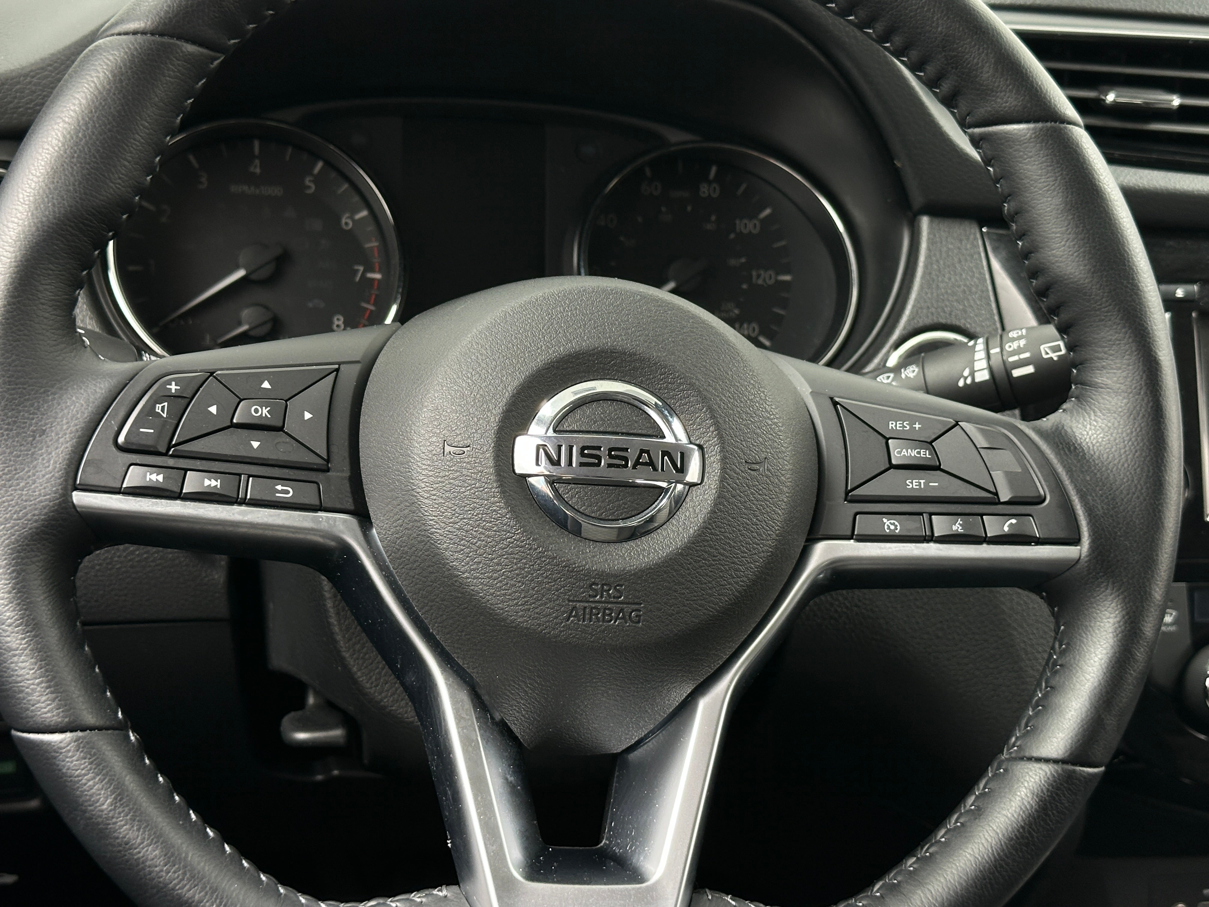 Thumbnail: 2022 Nissan Rogue Sport - 5