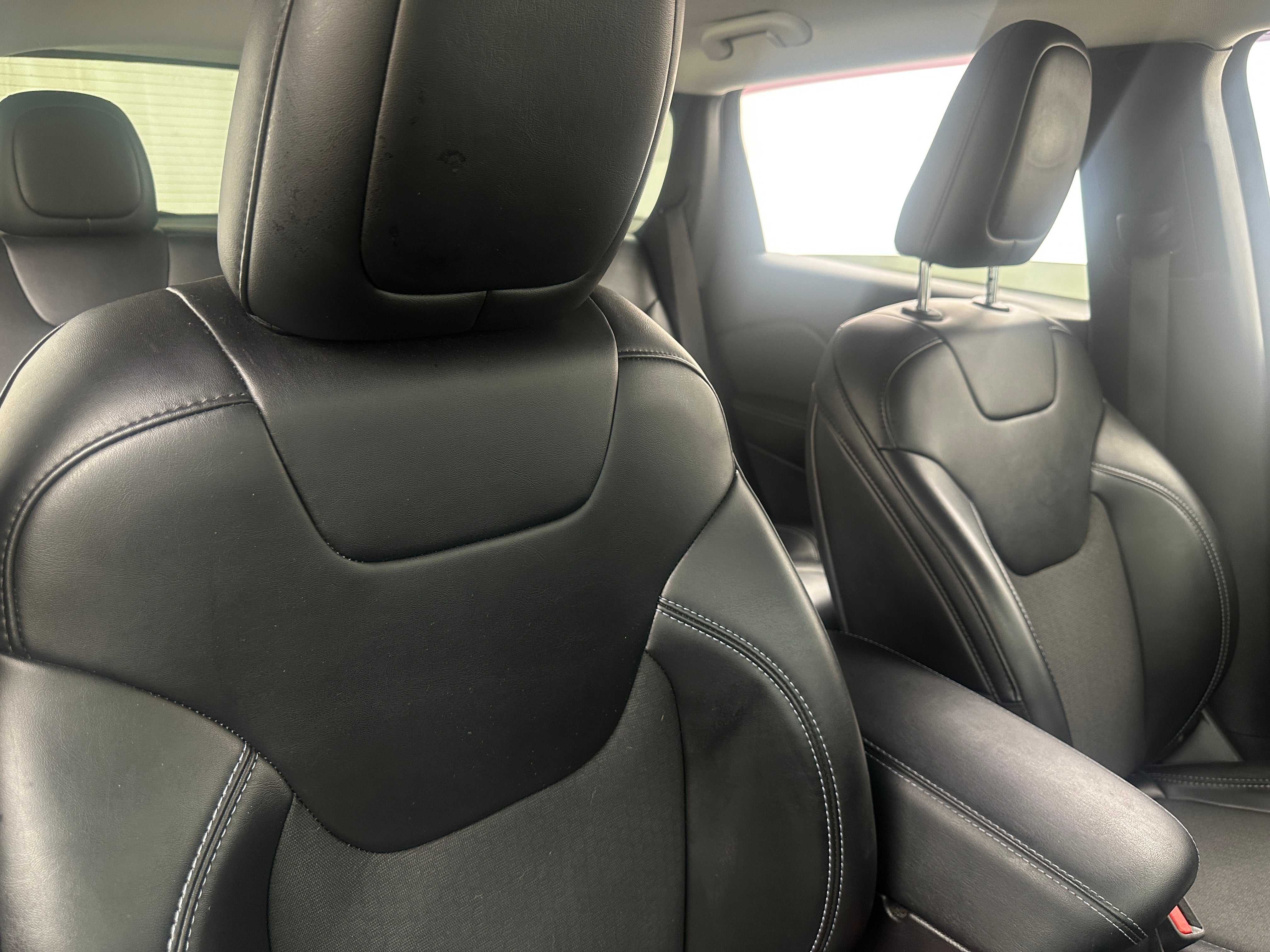 Thumbnail: 2019 Jeep Cherokee - 2