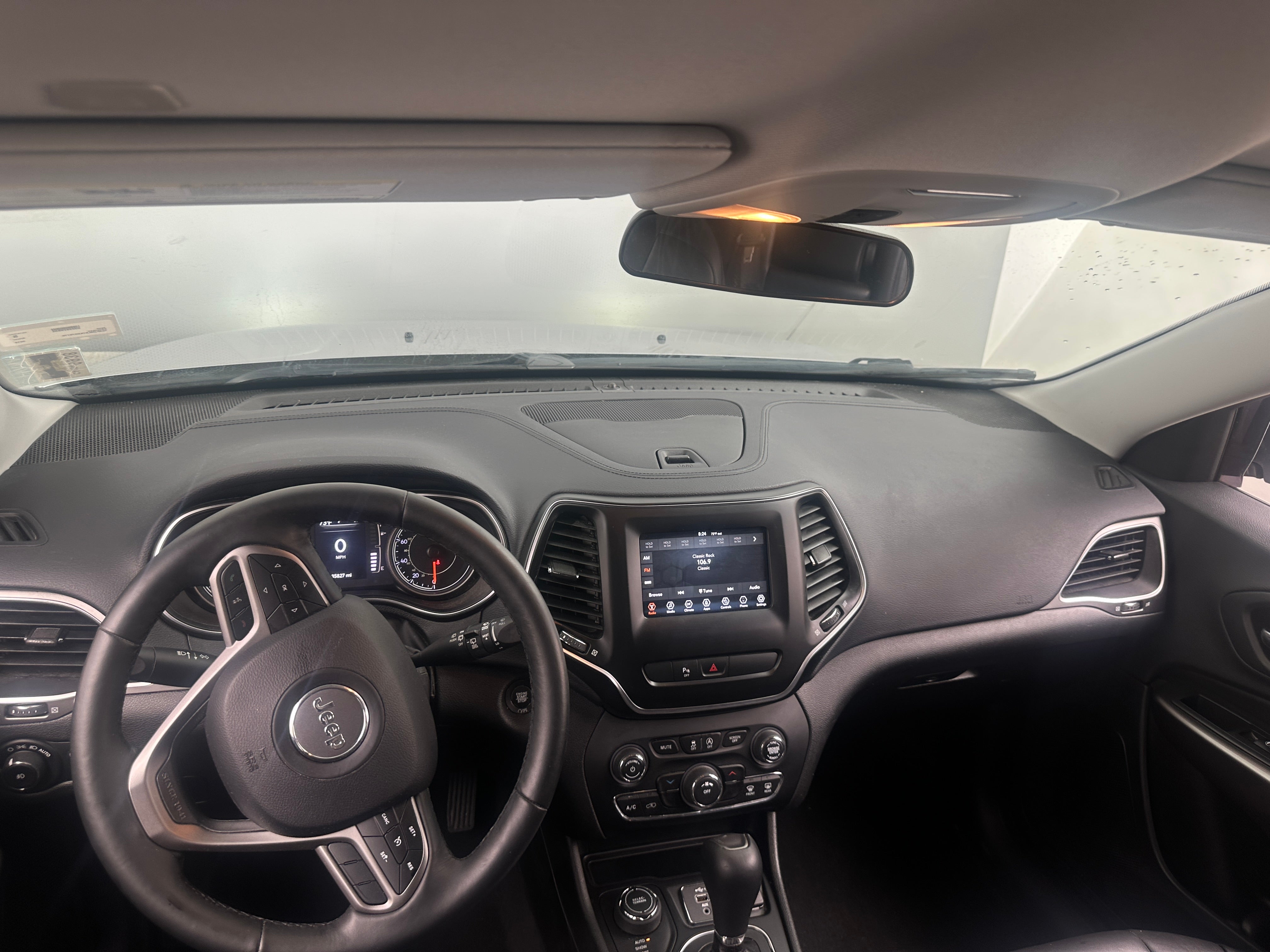 Thumbnail: 2019 Jeep Cherokee - 3