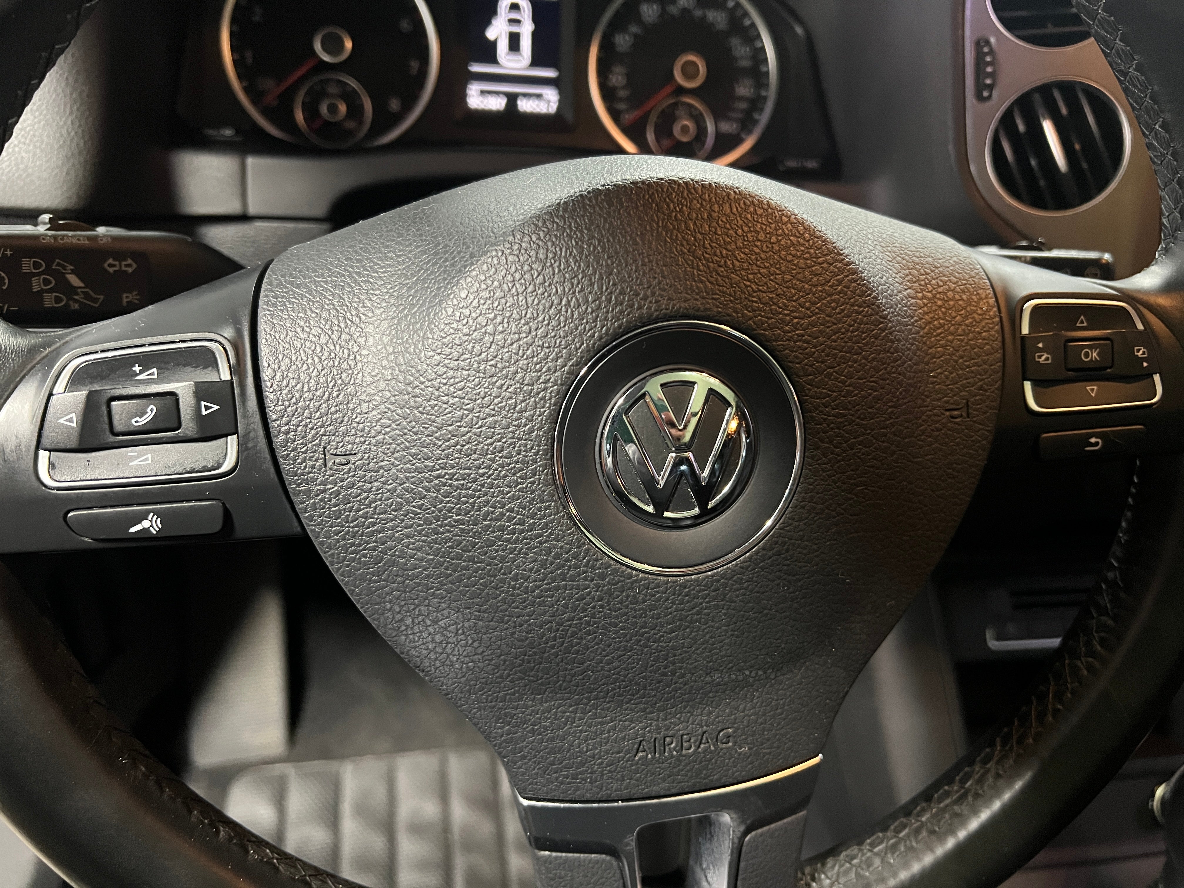 Thumbnail: 2016 Volkswagen Tiguan - 5