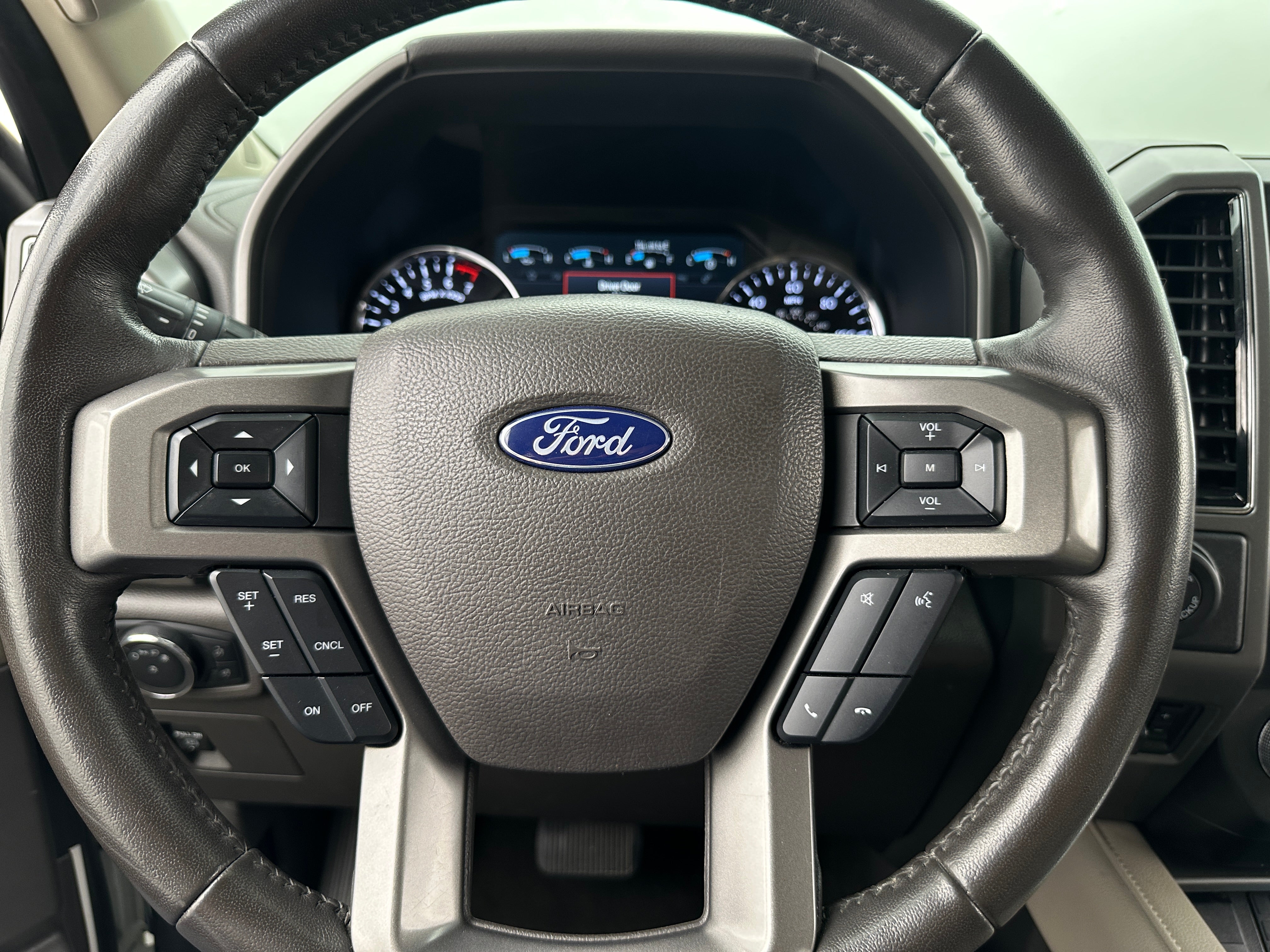 Thumbnail: 2021 Ford Expedition MAX - 4