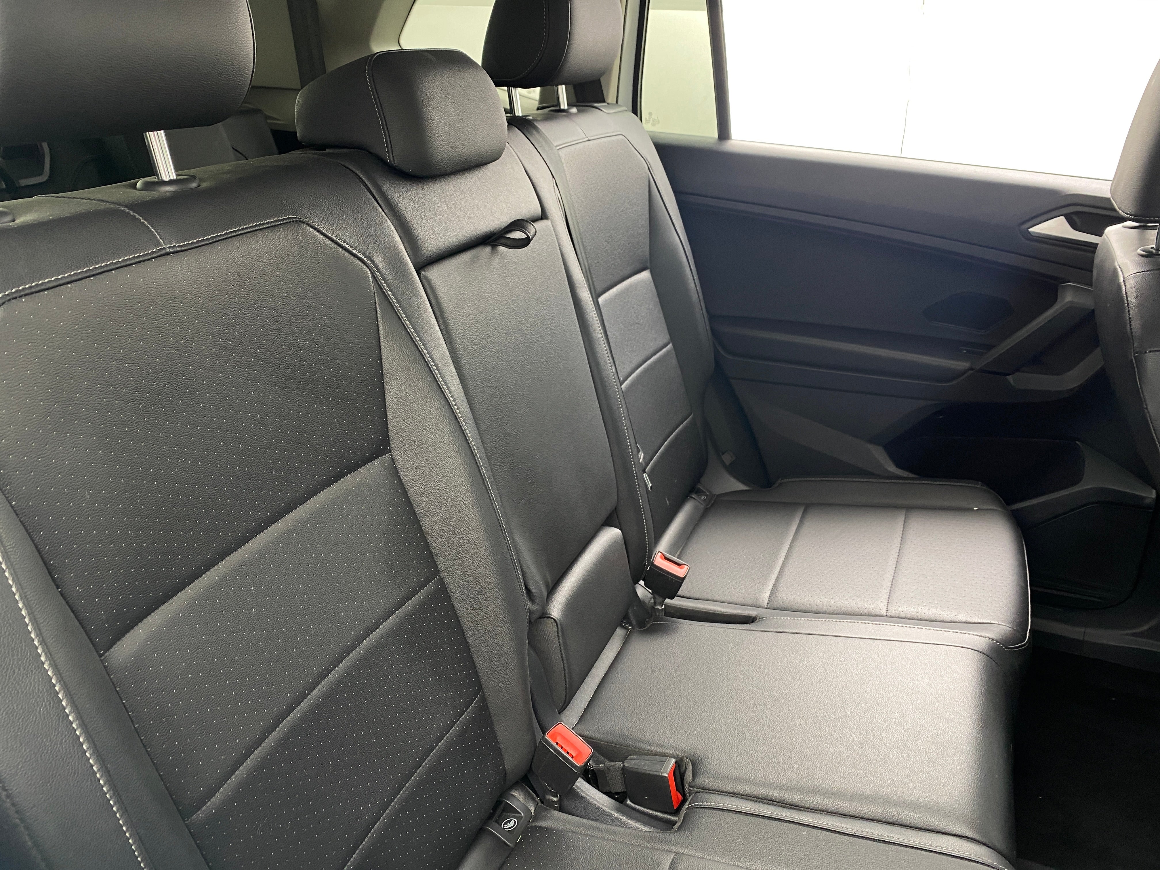 Thumbnail: 2019 Volkswagen Tiguan - 5