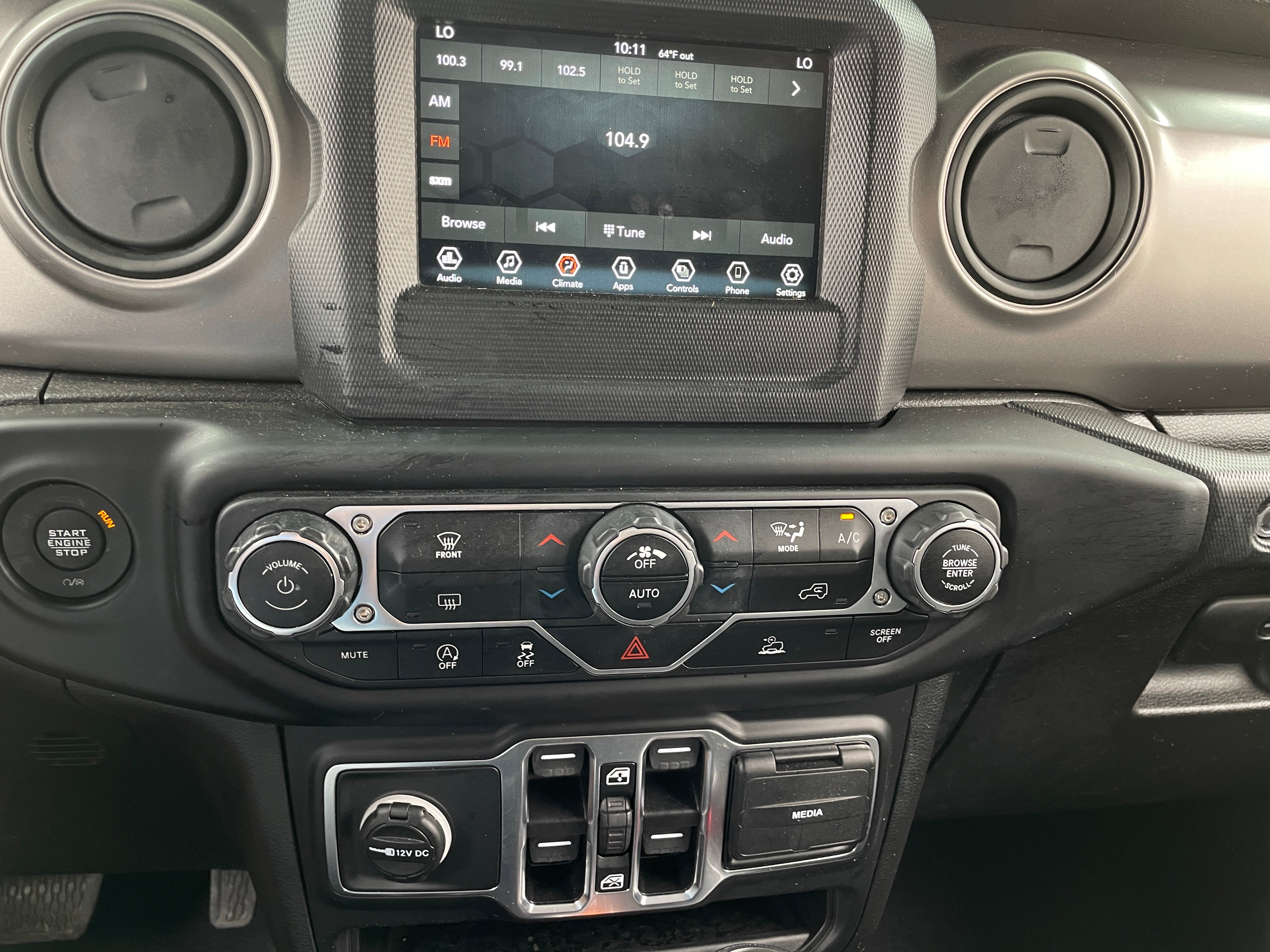 Thumbnail: 2021 Jeep Wrangler - 3